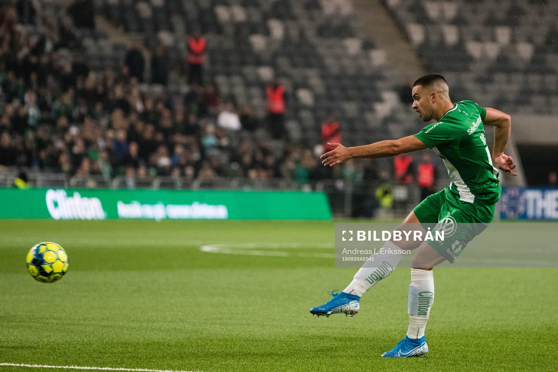Hammarbys Vladimir Rodic skjuter 3-1 för Hammarby