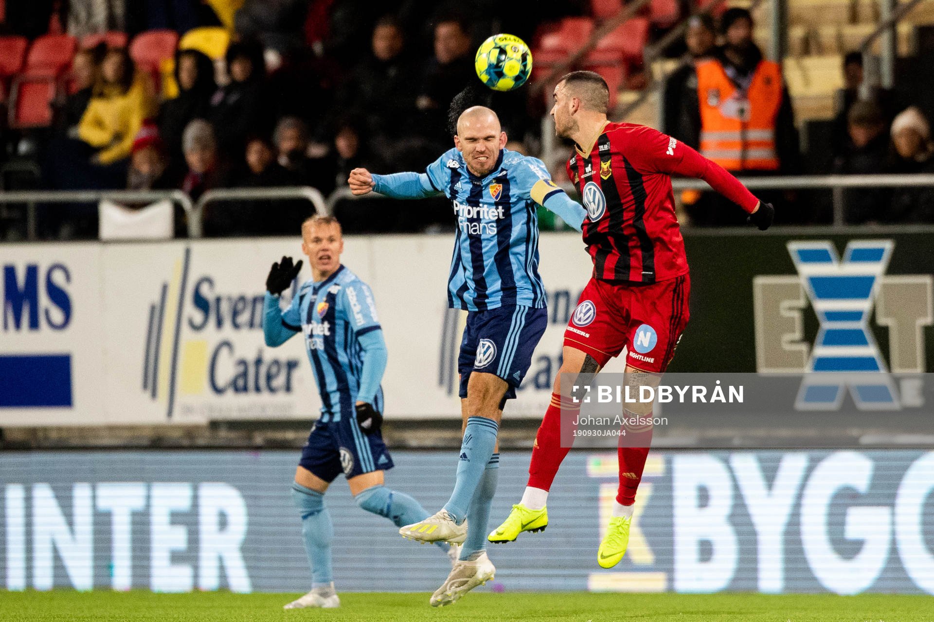 Östersunds Dino Islamovic och Djurgårdens Marcus Danielson