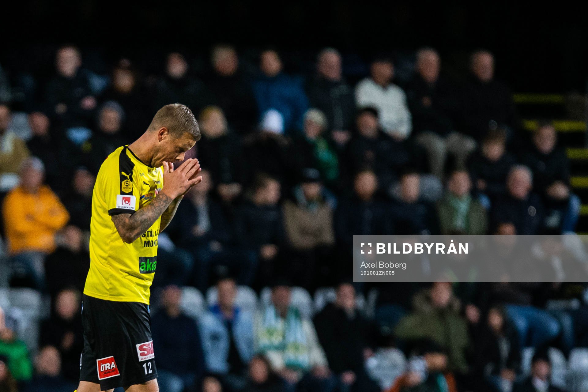 Mjällbys David Löfquist deppar
