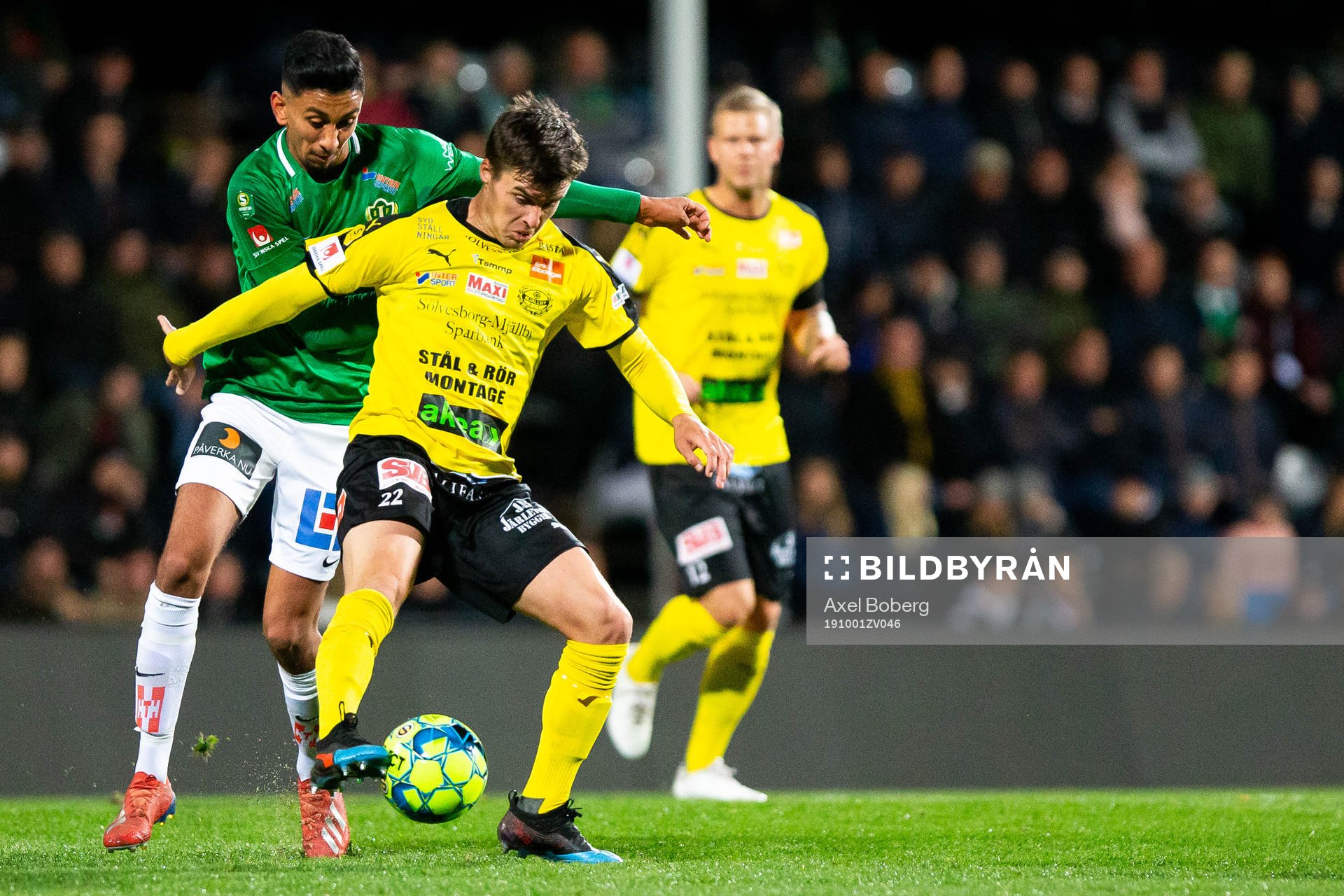 Jönköpings Amir Al-Ammari och Mjällbys Jesper Gustavsson