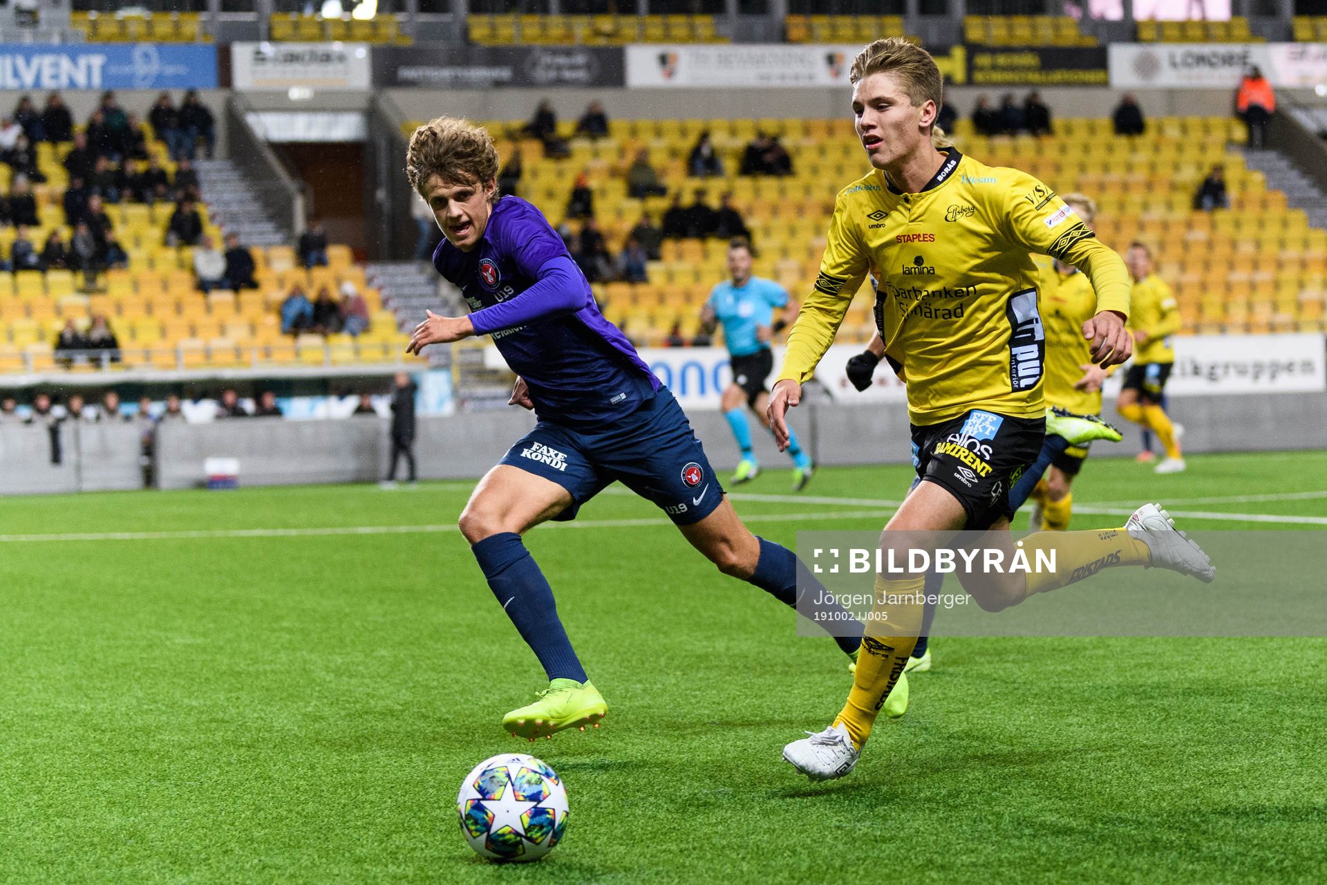 Elfsborgs Oliver Zanden och Midtjyllands Nicolas Madsen