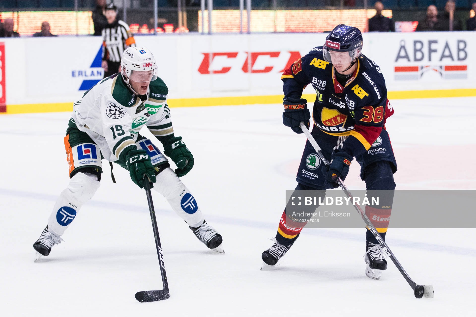 Färjestads Gustav Rydahl och Djurgårdens Olle Alsing