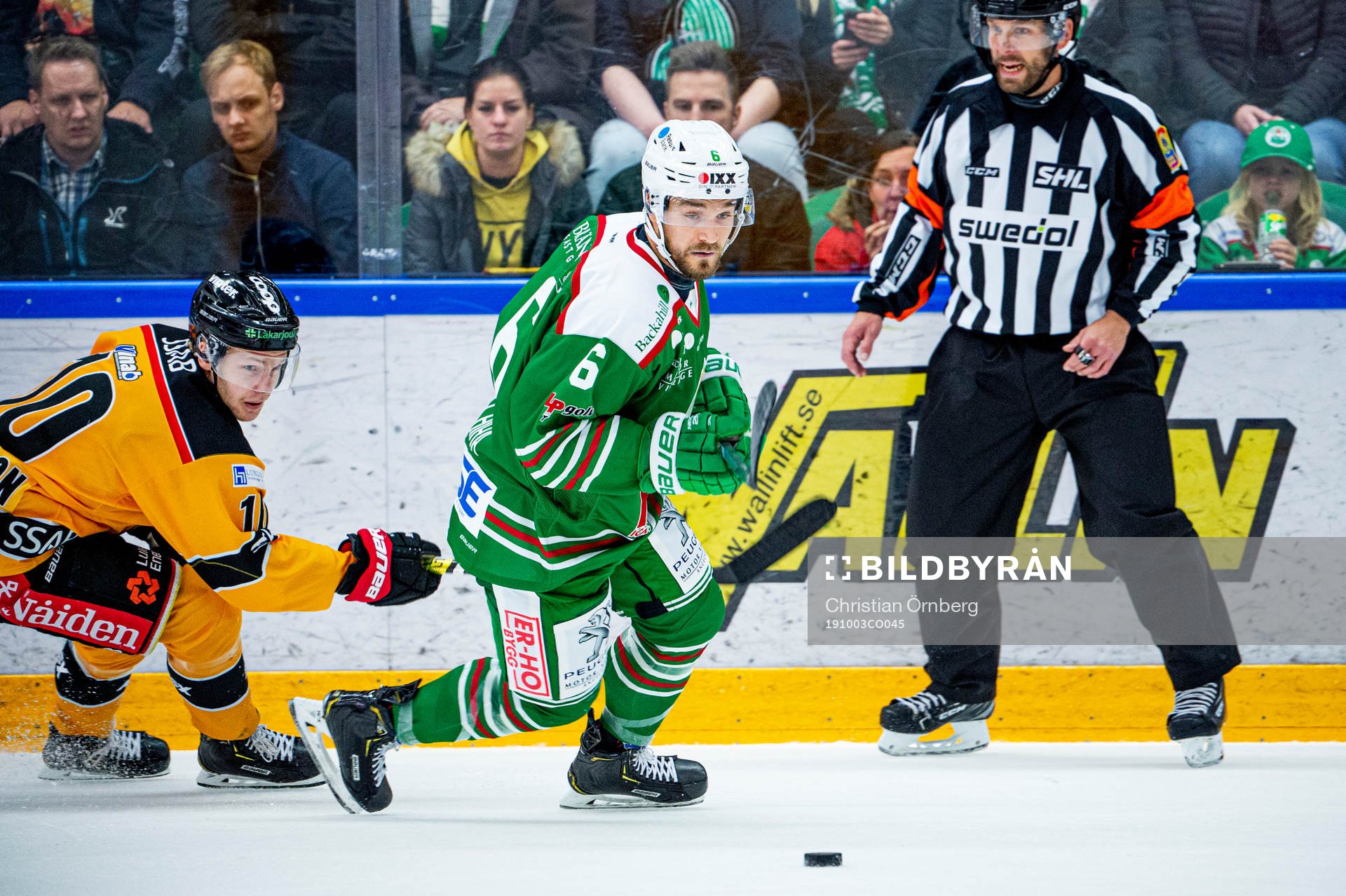 Rögles Craig Schira och Luleås Einar Emanuelsson
