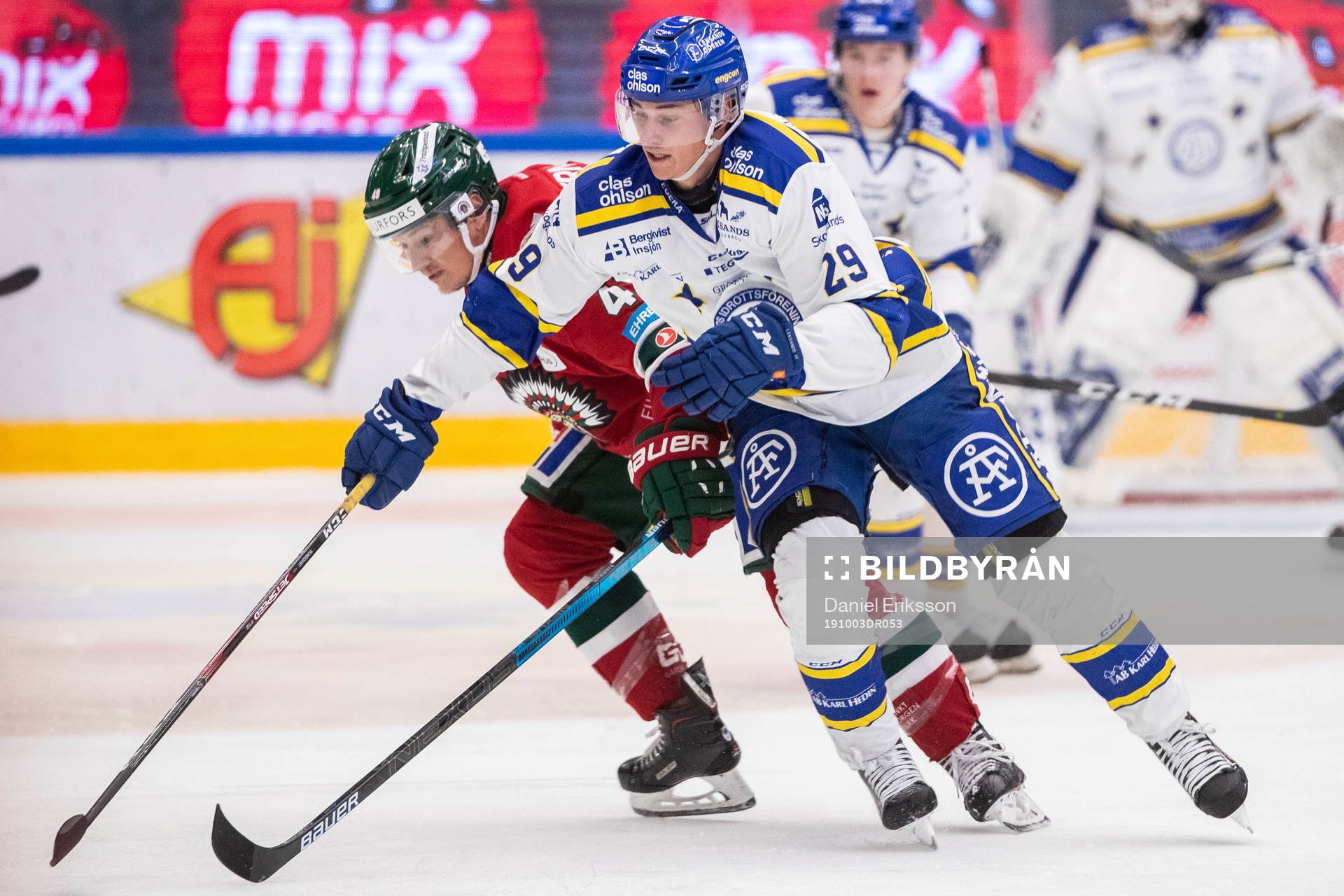 Leksands David Rundqvist och Frölundas Joel Mustonen
