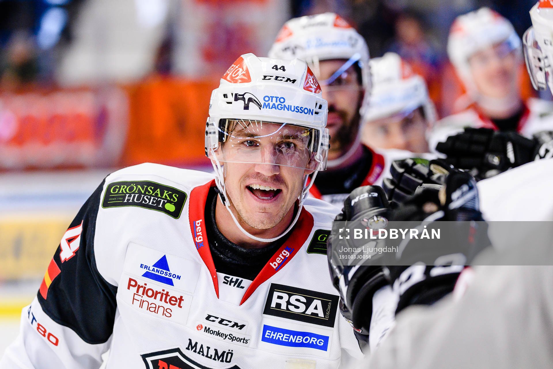 Malmö Redhawks Jesper Jensen Aabo jublar