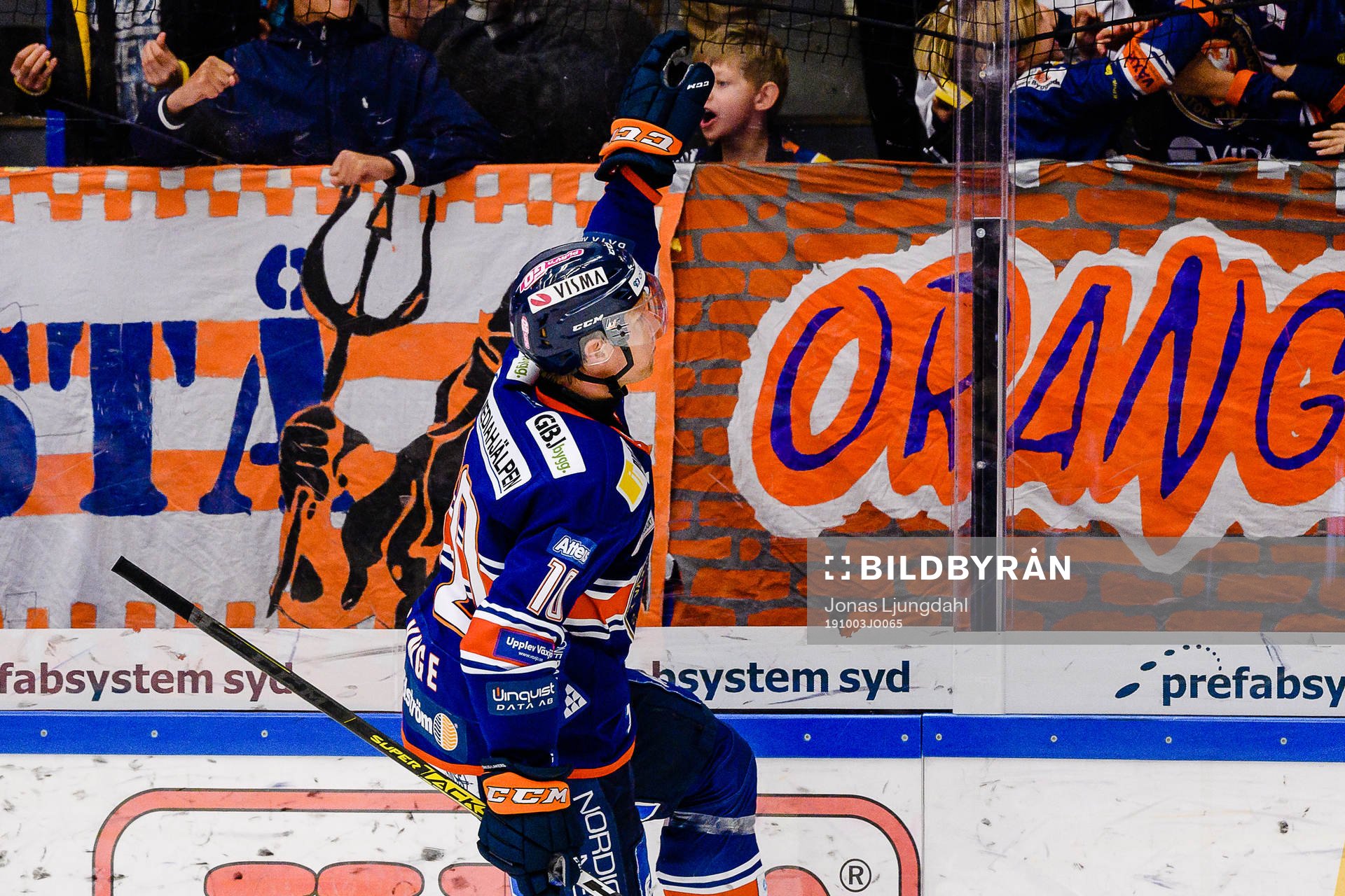 Växjös Richard Gynge jublar