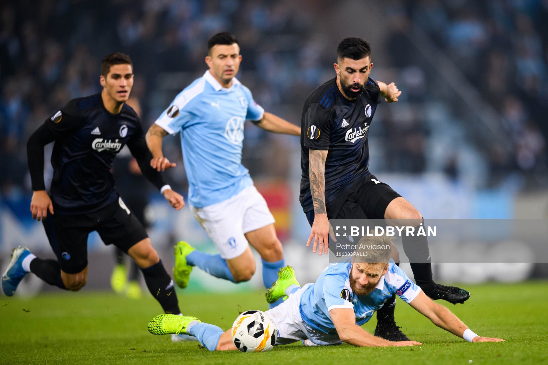 Rasmus Bengtsson of Malmö FF and Michael Santos of FC Köpenhamn during the Europa league match between Malmö FF and FC Köpenhamn on October 3, 2019 in Malmö.