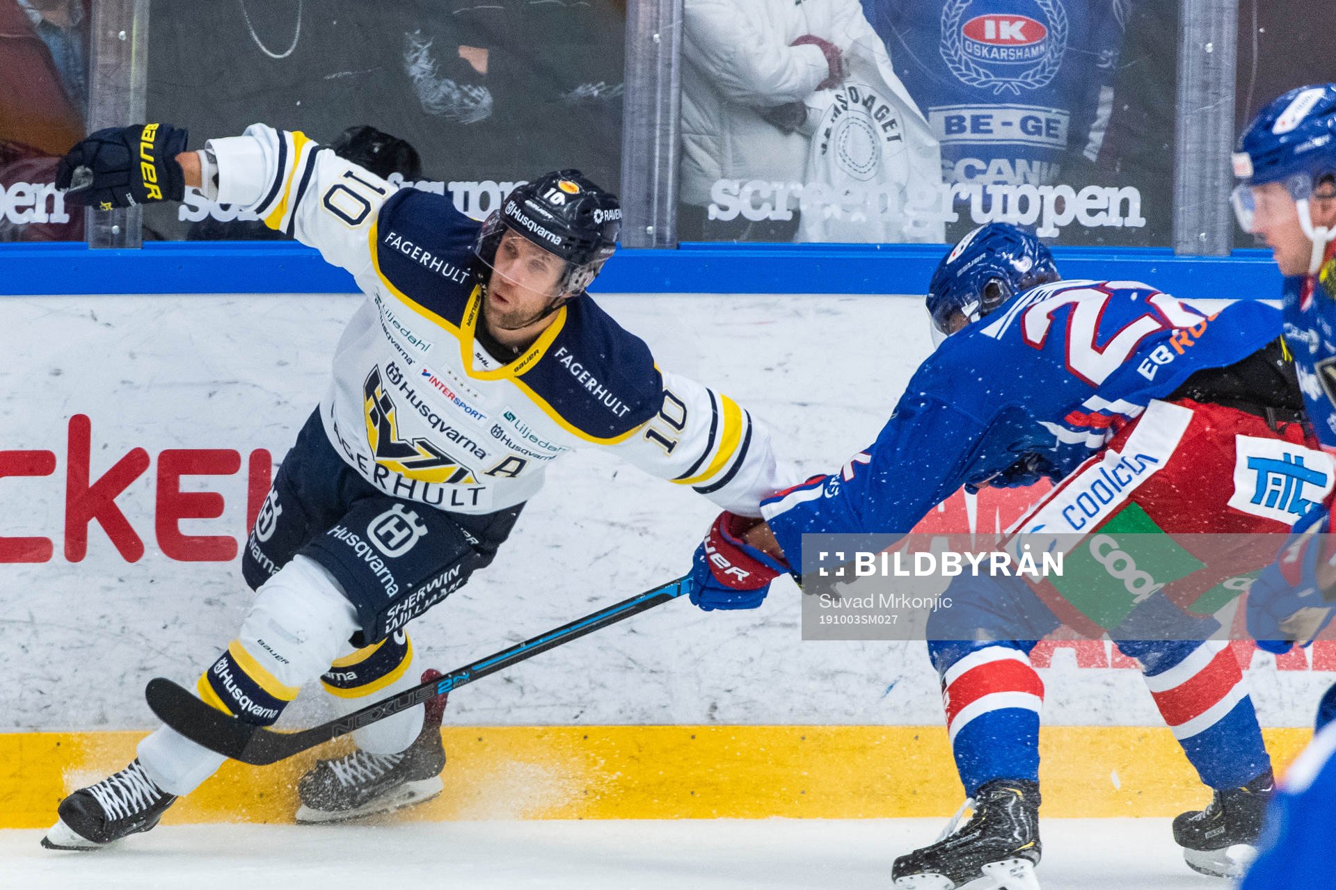 s Martin Thörnberg och Oskarshamns John Dahlström i kamp