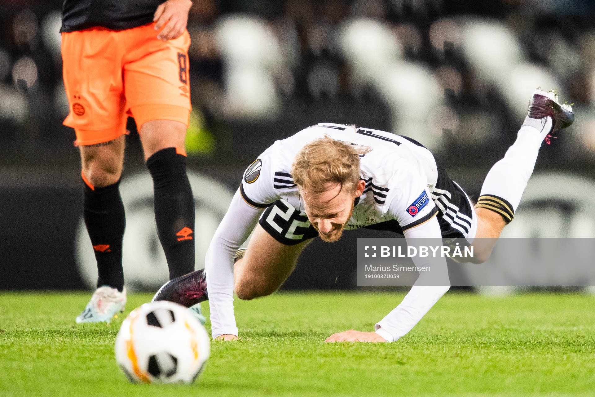 Gjermund Åsen of Rosenborg falls