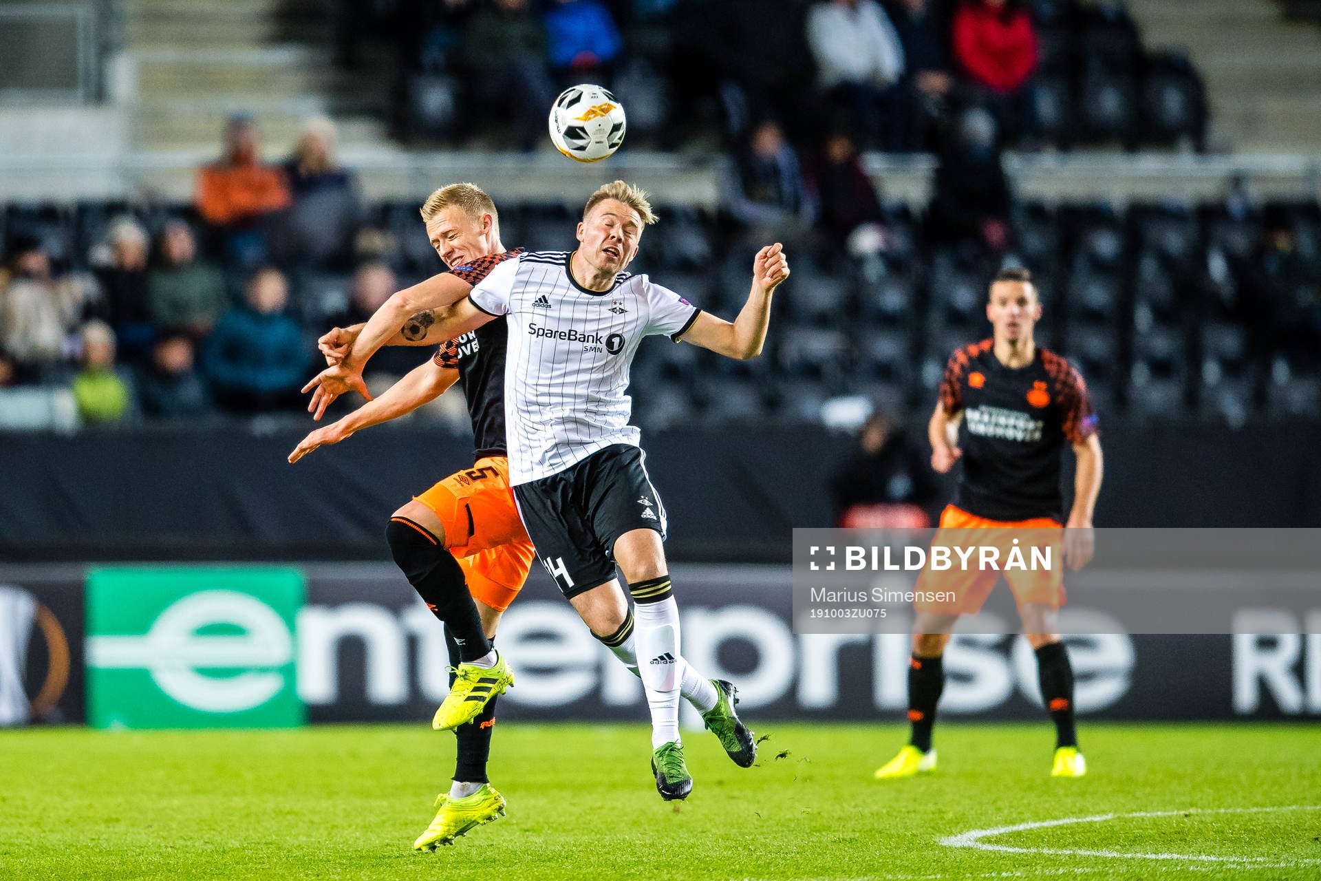 Timo Baumgartl of PSV Eindhoven and Alexander Toft