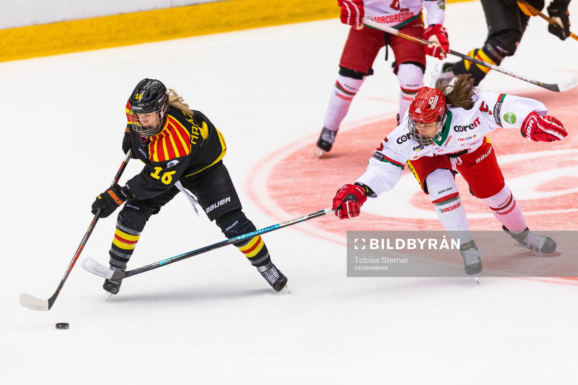 Brynäs Katerina Mrazova och Modos Daniela Pejsova