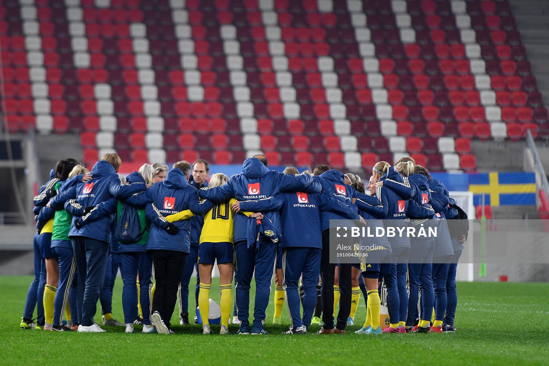Sweden's team reacts