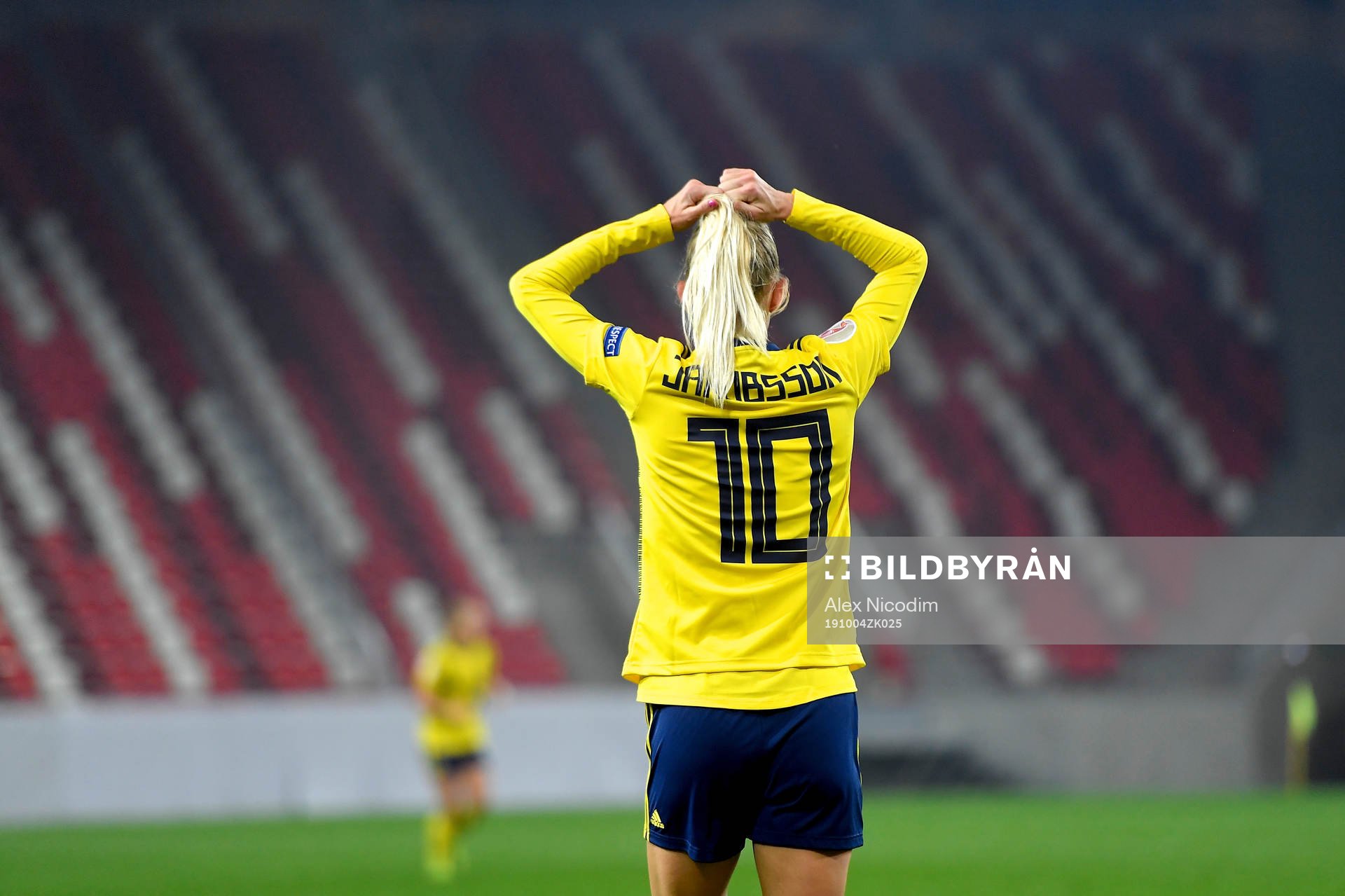 Sofia Jakobsson of Sweden reacts