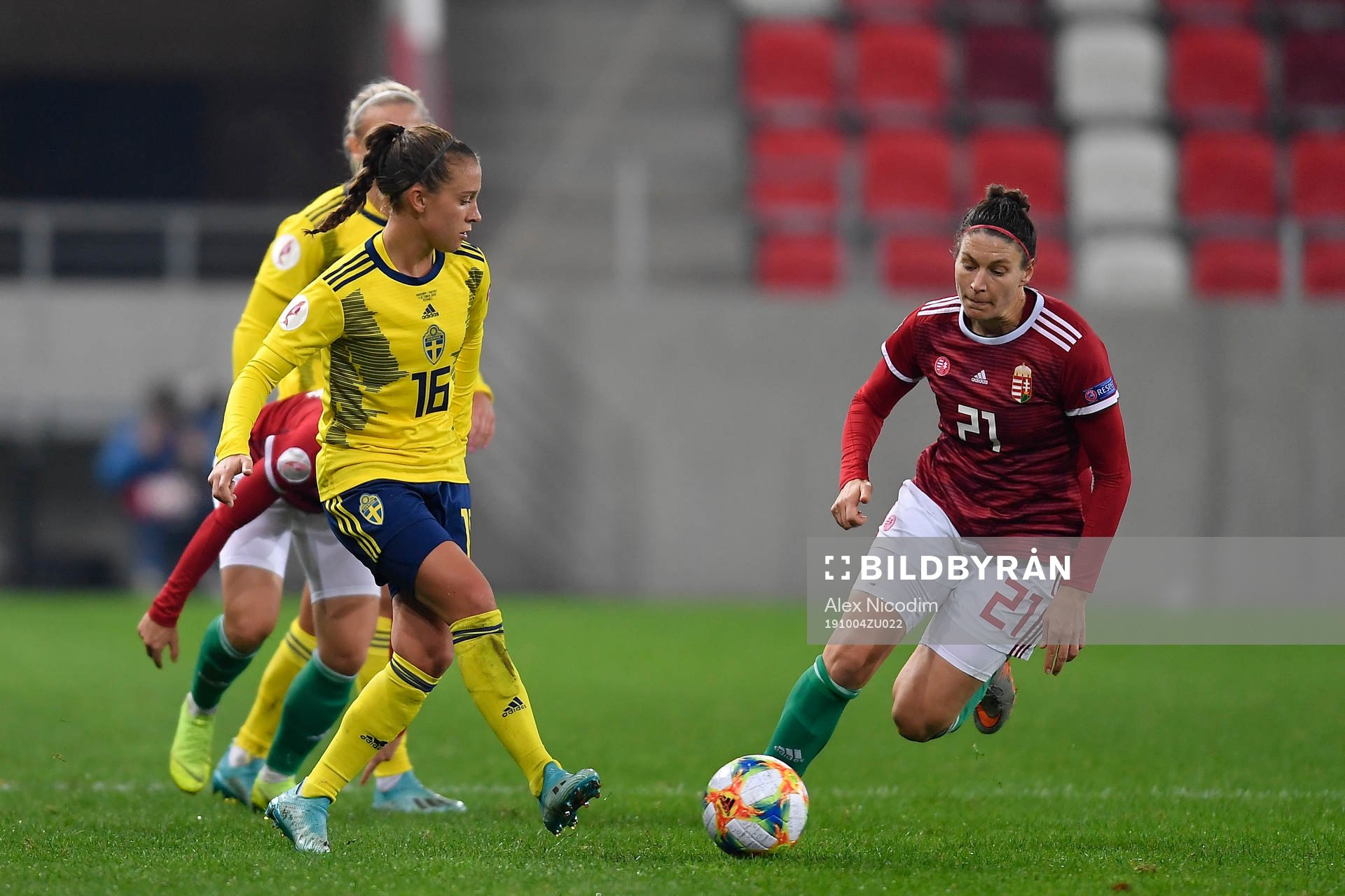 Julia Zigiotti Olme of Sweden vies against  Bernadette