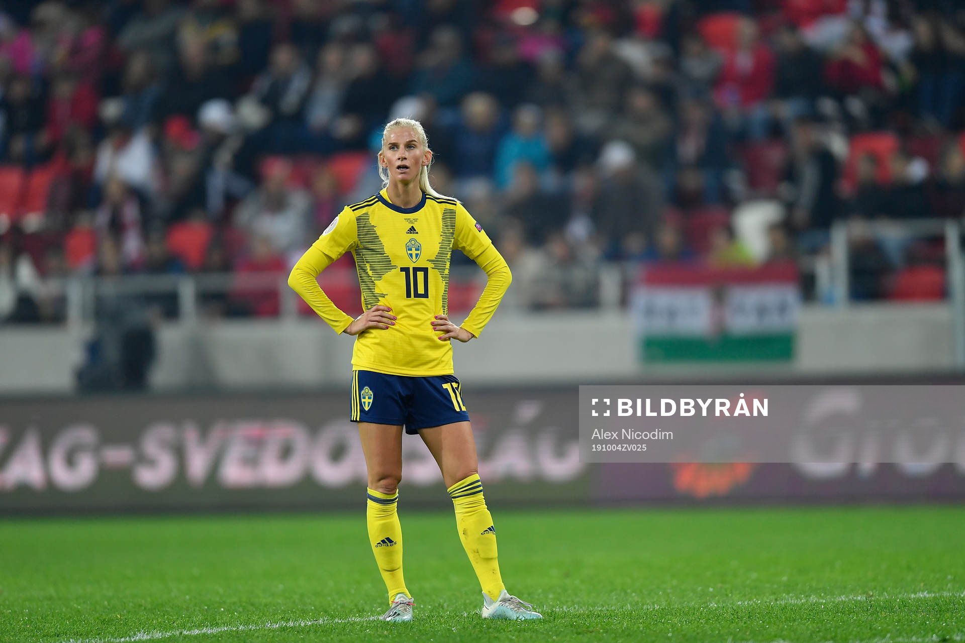 Sofia Jakobsson of Sweden reacts