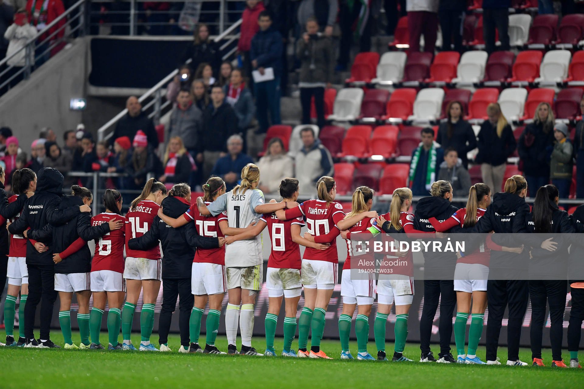 Hungarian's team reacts