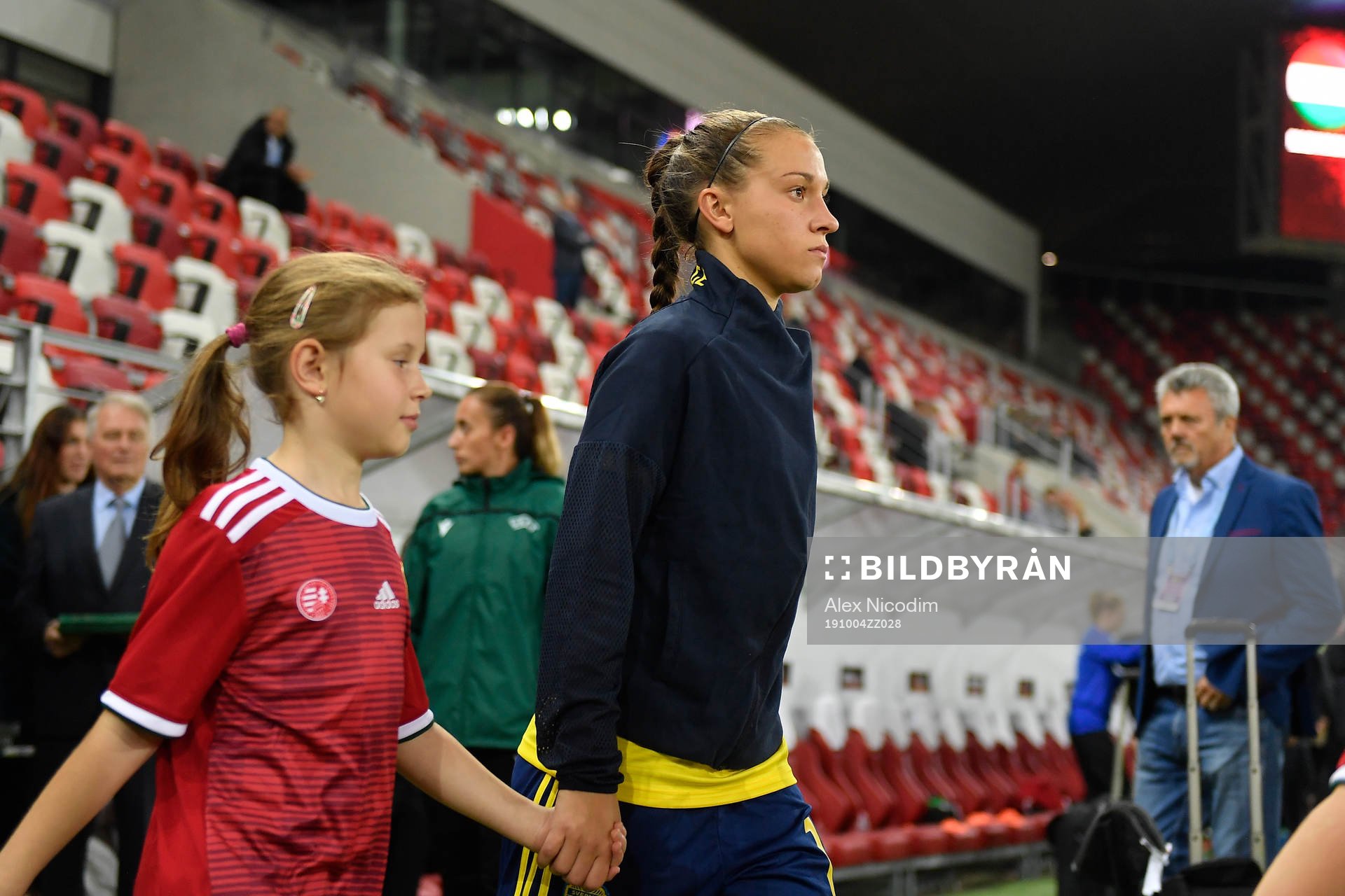 Julia Zigiotti Olme of Sweden enters the pitch
