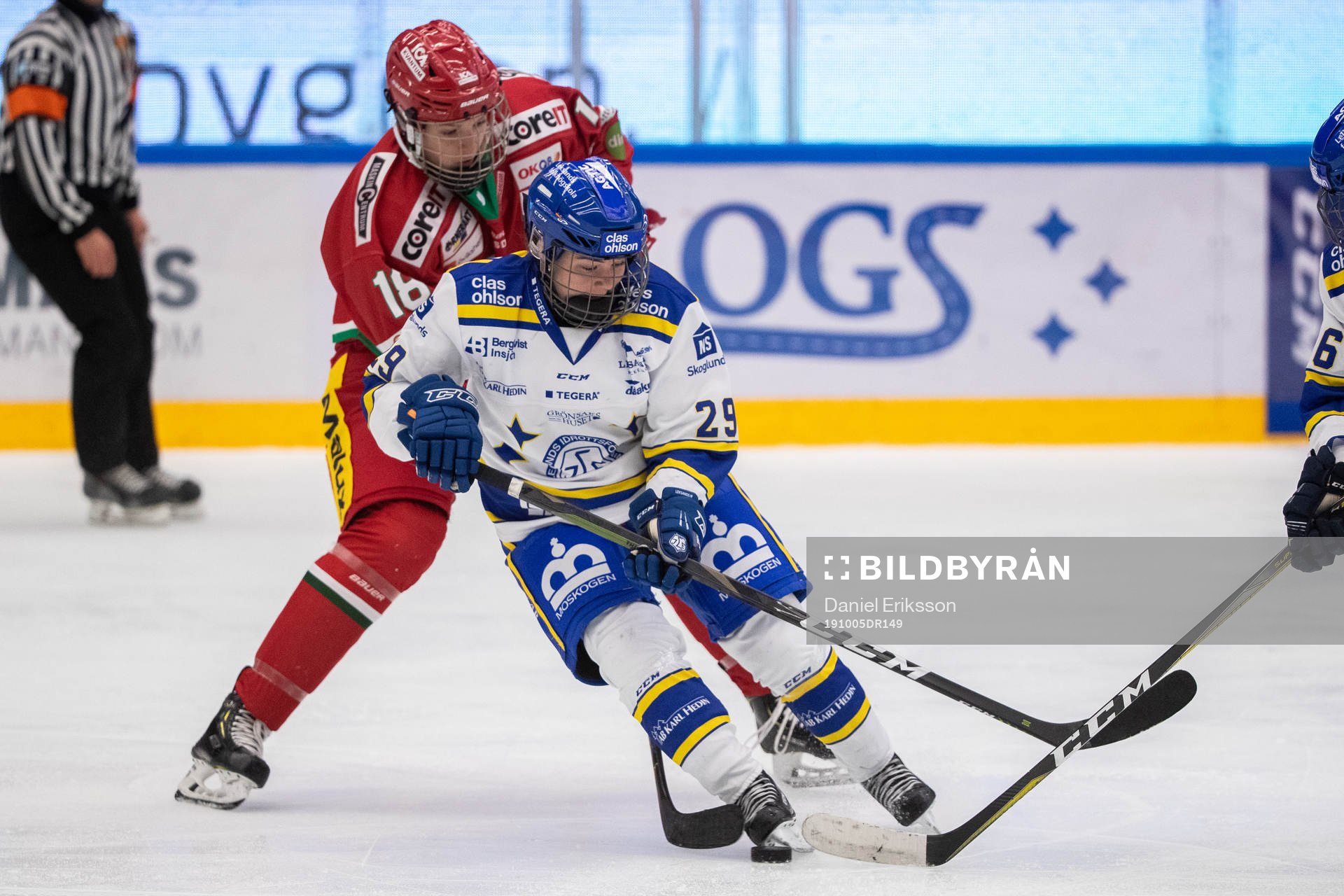 Leksands Moa Viklund och Modos Lore Baudrit