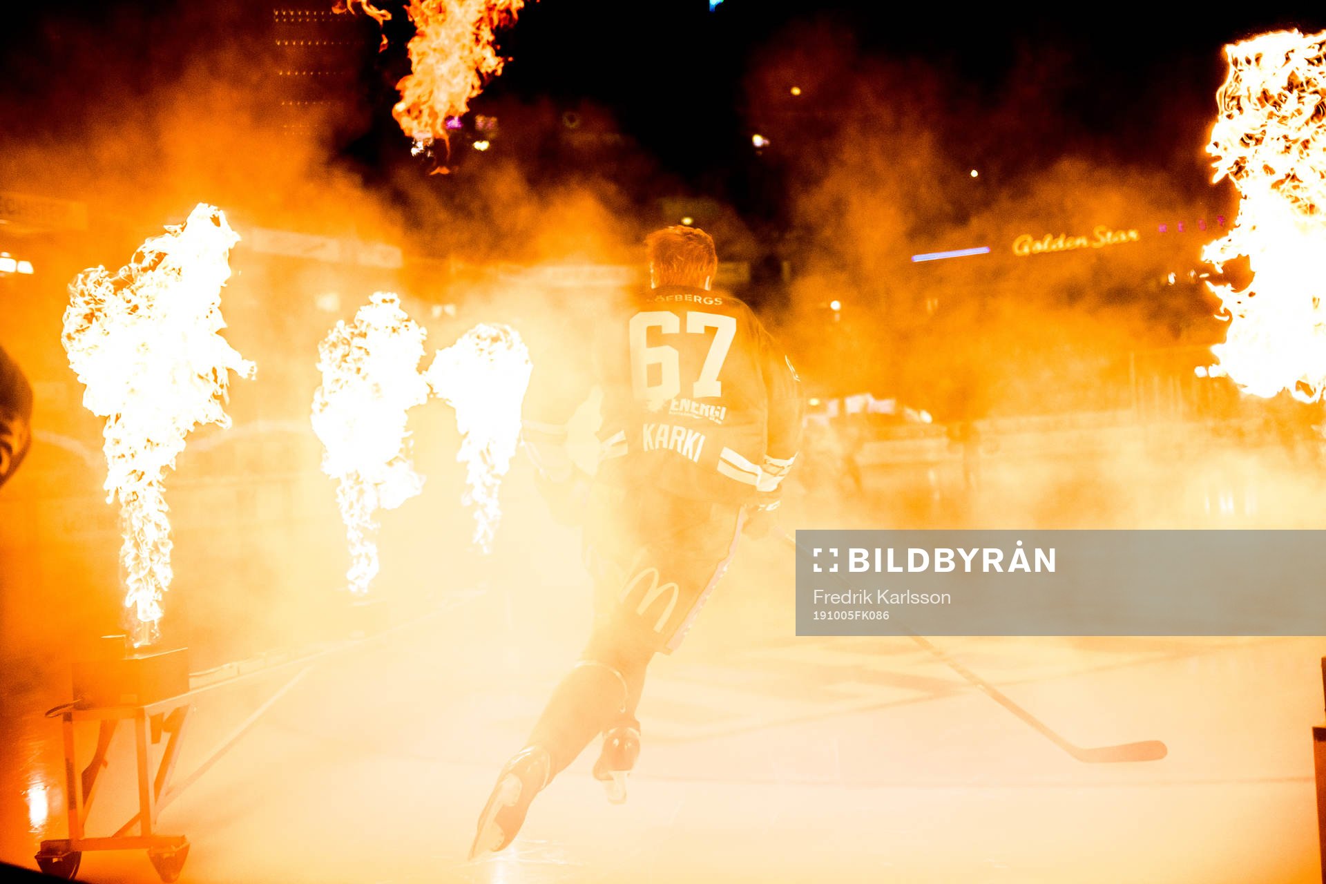 Färjestads Jamo Kärki åker ut på isen