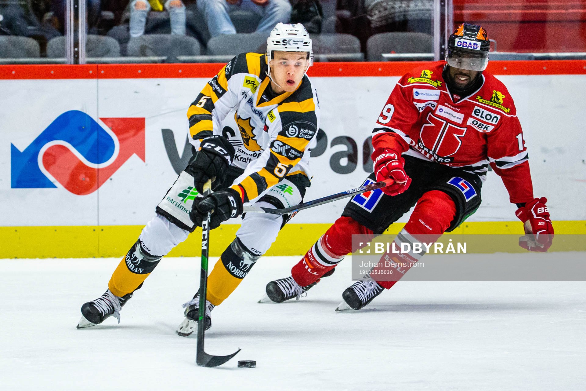 Skellefteås Philip Broberg och Örebros Daniel Muzito
