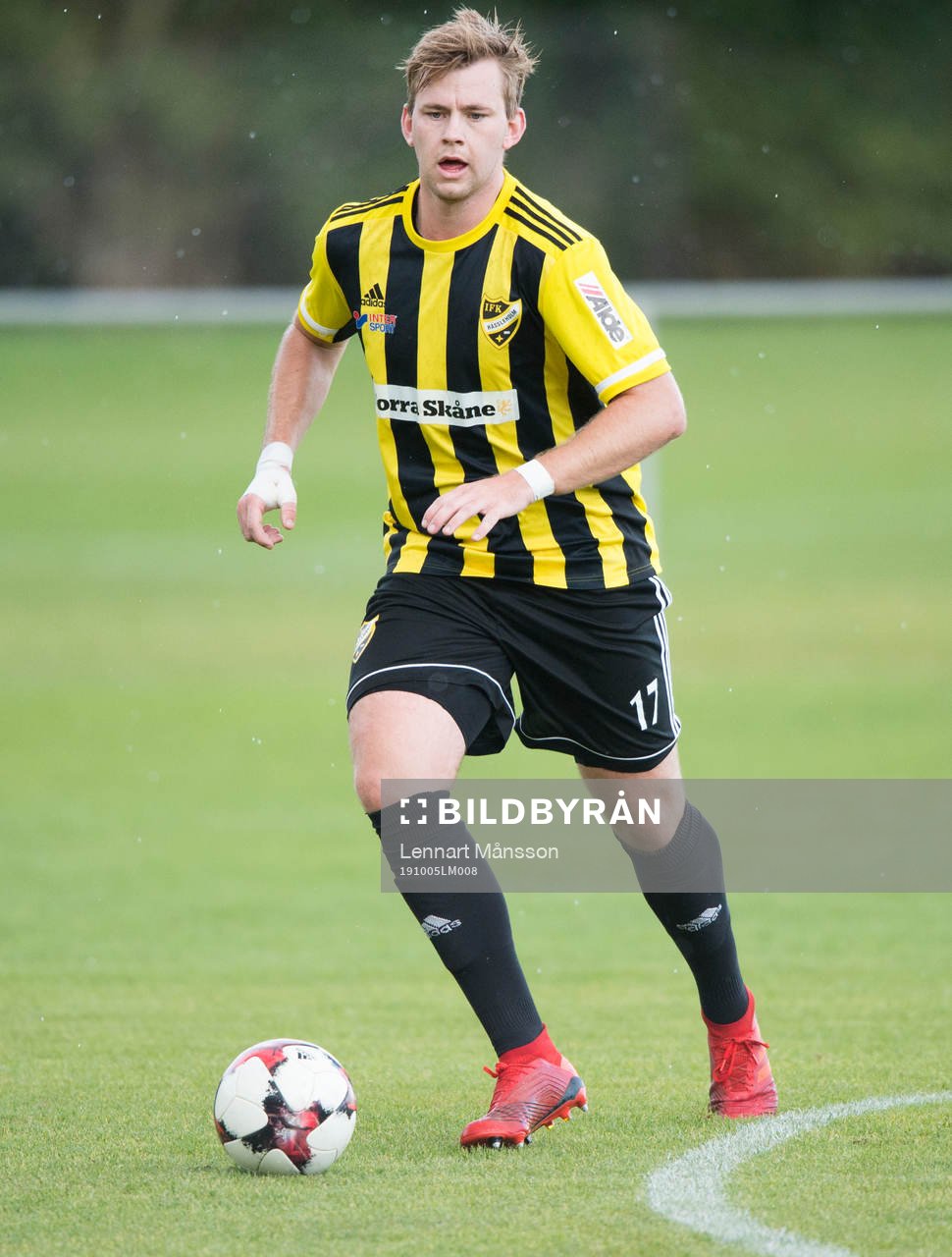 IFK Hässleholms Mattias Jönsson i matchen i division 2 mellan Bromölla och IFK Hässleholm i Bromölla 5 oktober 2019.  
