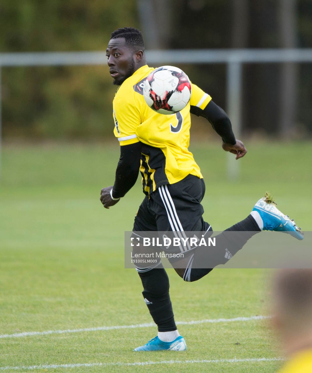 IFK Hässleholms Mike Andrews i matchen i division 2 mellan