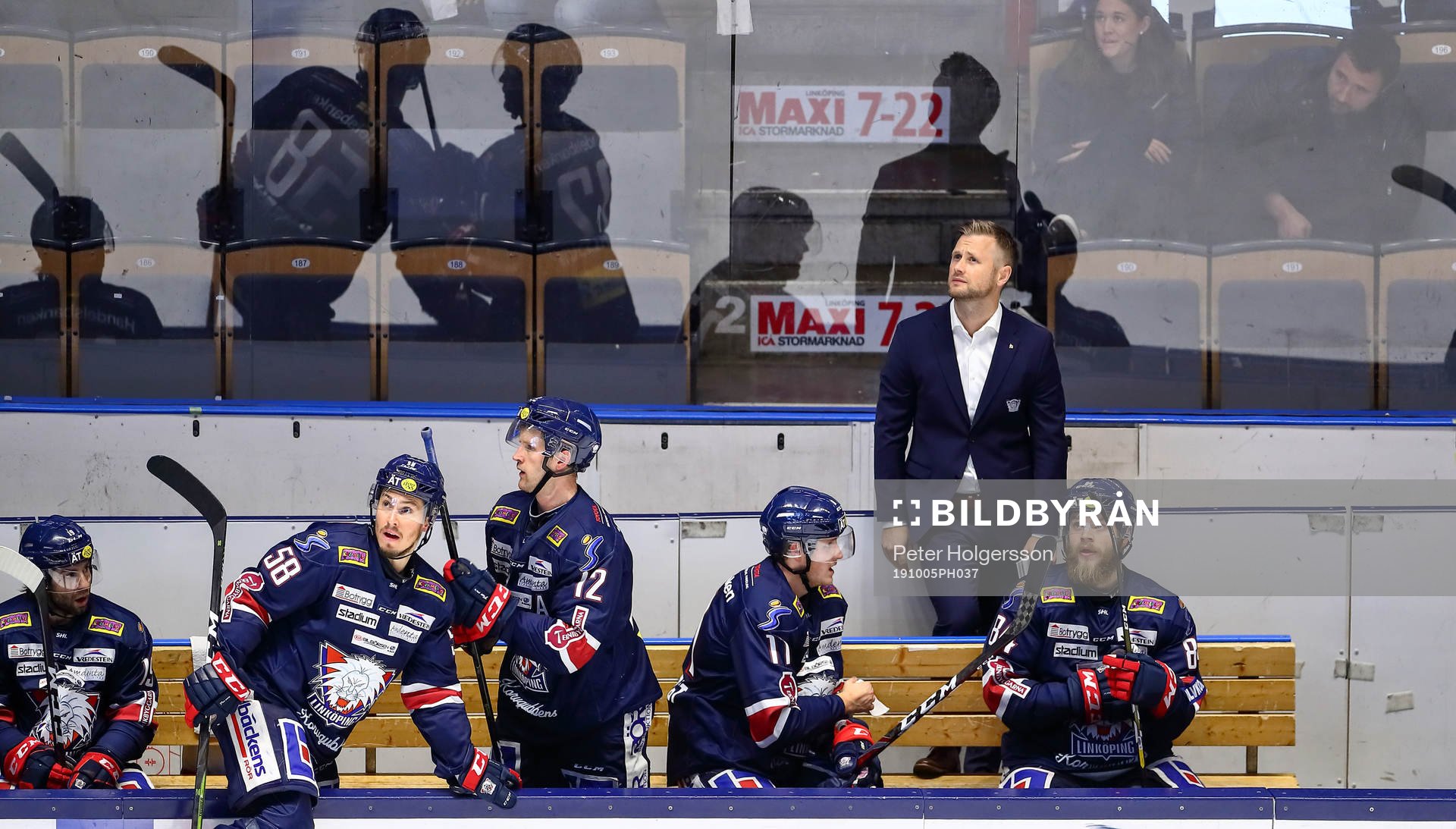 Linköpings bås med tränare Bert Robertsson