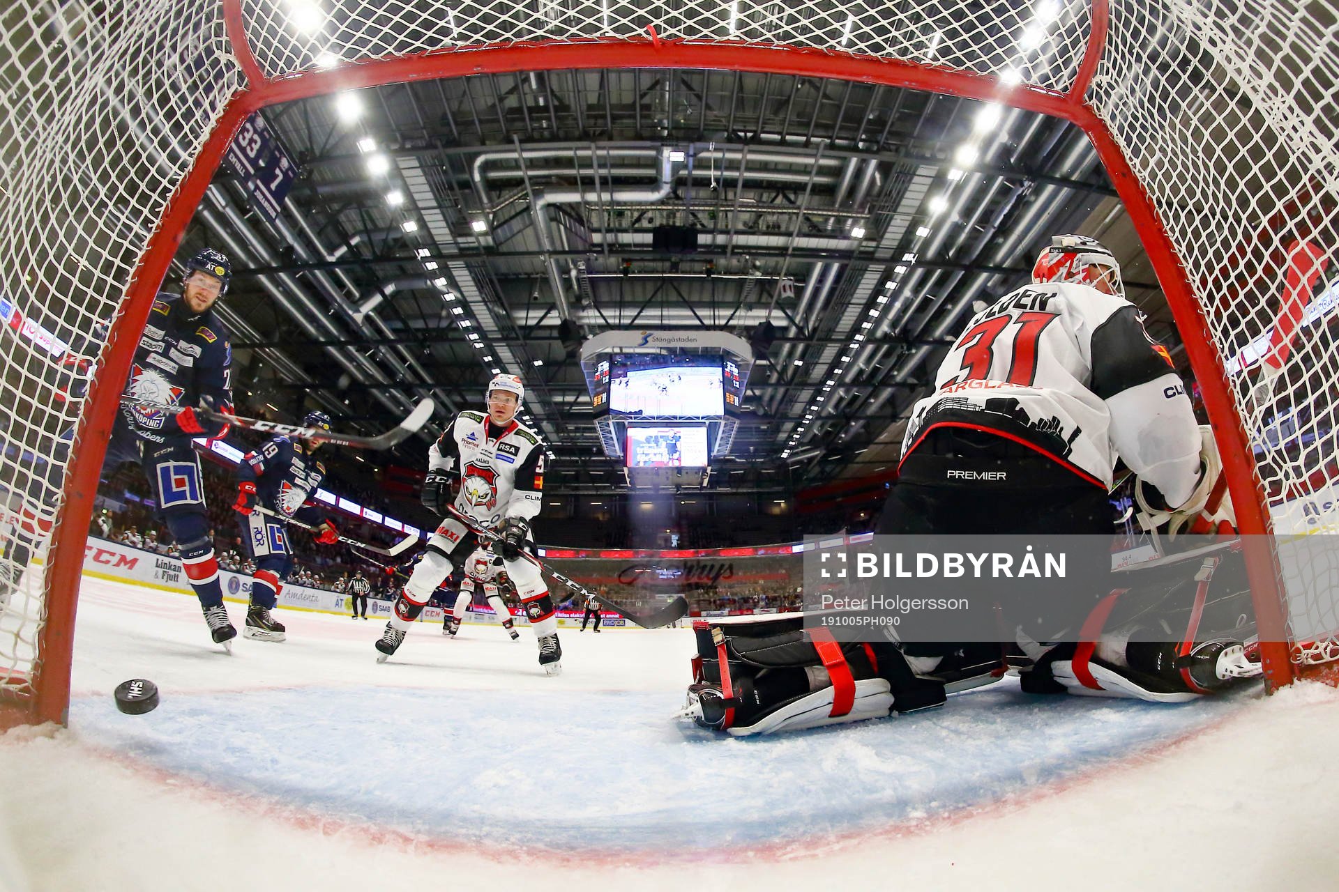 Mål 1-1 av Linköpings Max Lindroth förbi Malmö Redhawks