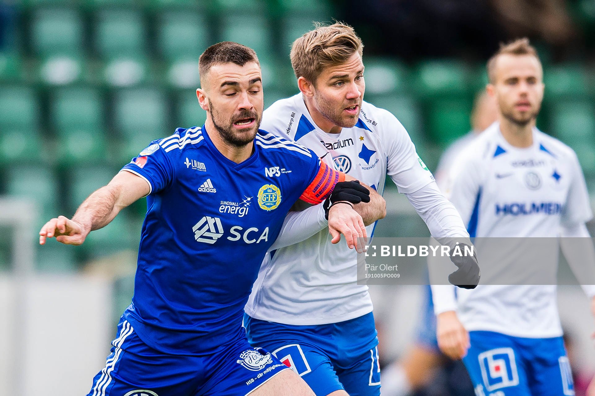 Sundsvalls Carlos Gracia och IFK Norrköpings Christoffer