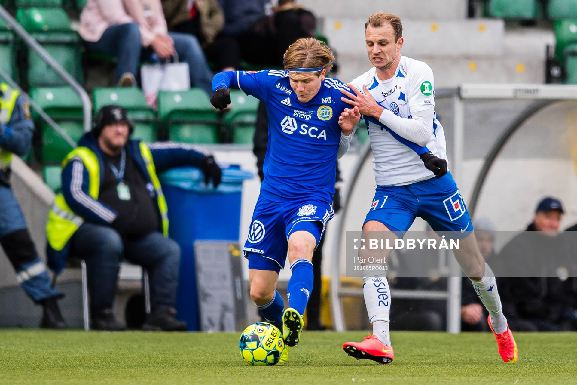 Sundsvalls Oliver Berg och IFK Norrköpings Lars Krogh