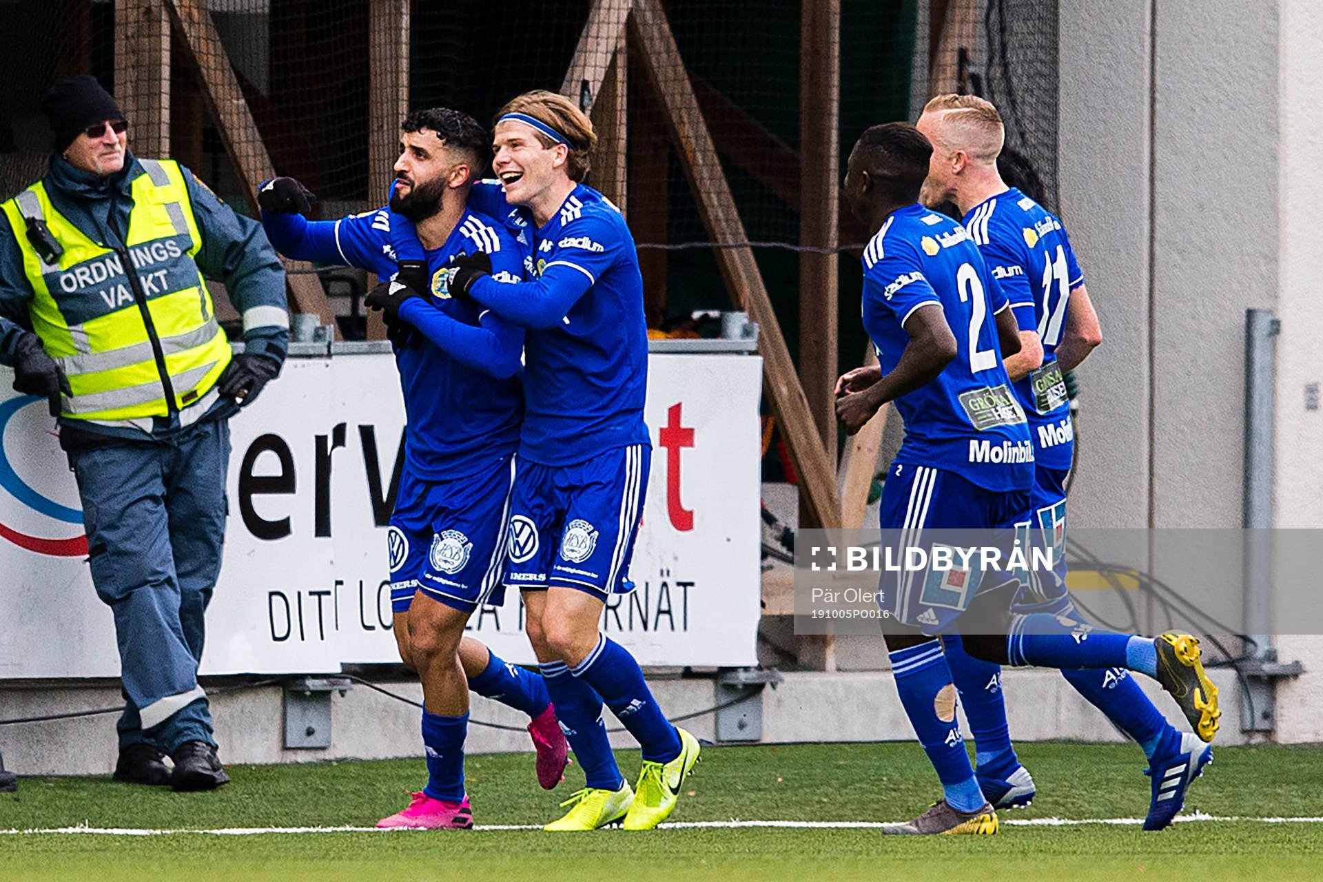 Sundsvalls spelare jublar