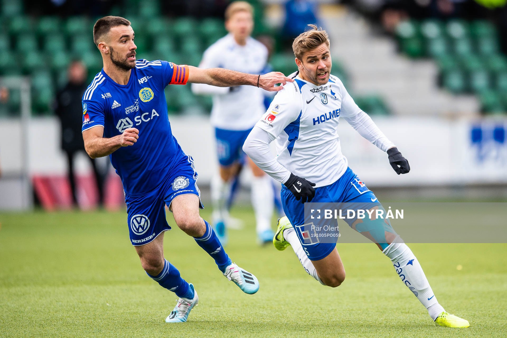 Sundsvalls Carlos Gracia och IFK Norrköpings Christoffer