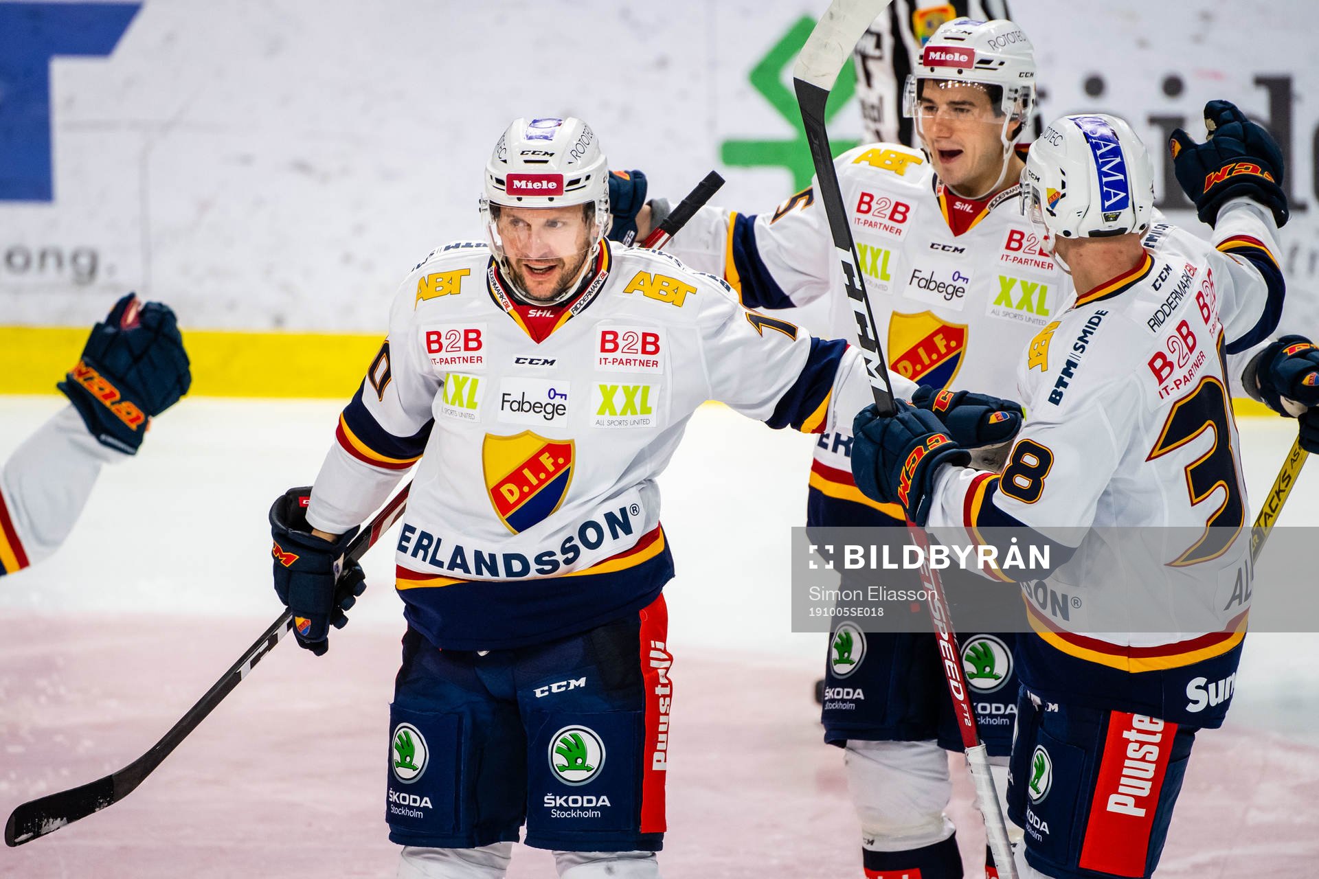 Djurgårdens Niclas Bergfors jublar