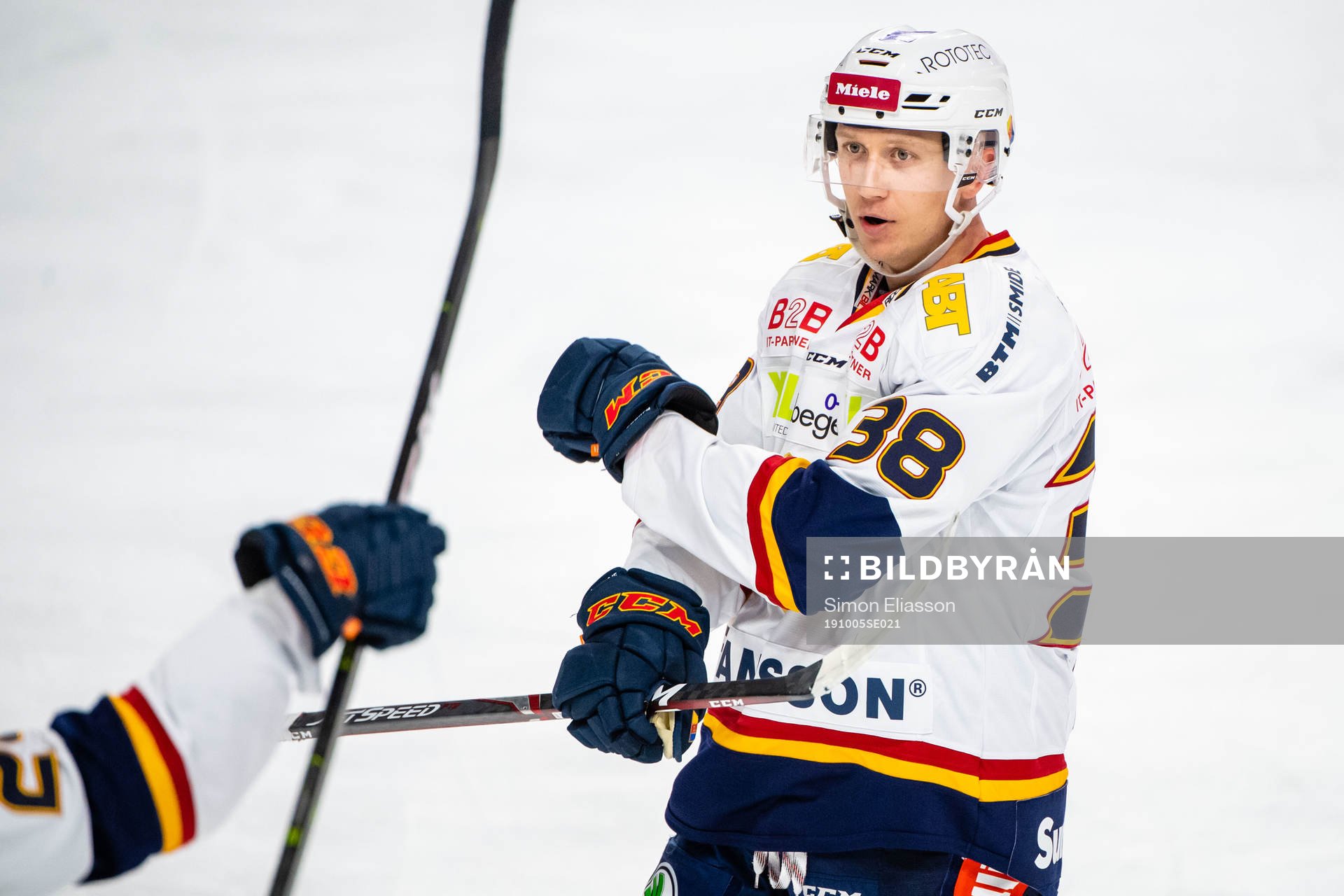 Djurgårdens Olle Alsing jublar