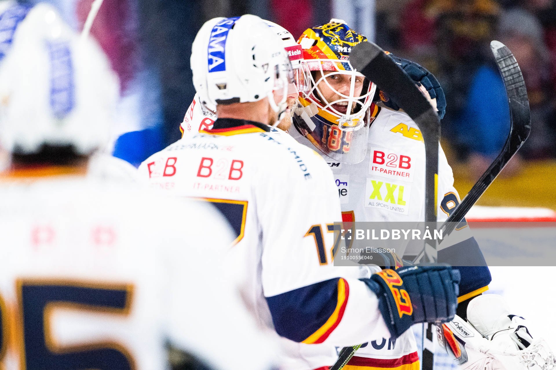 Djurgårdens målvakt Niklas Svedberg jublar