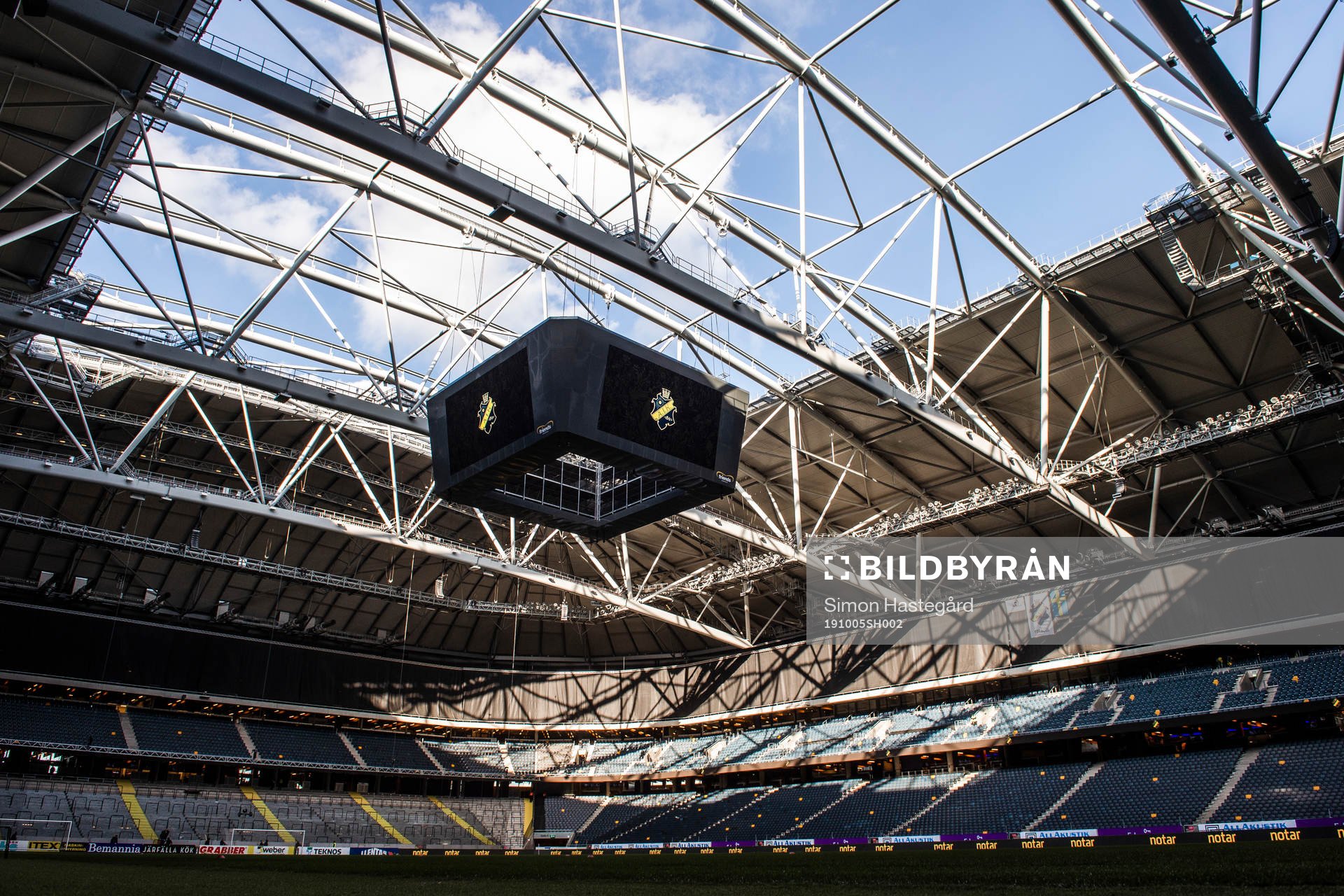 Öppet tak på Friends Arena