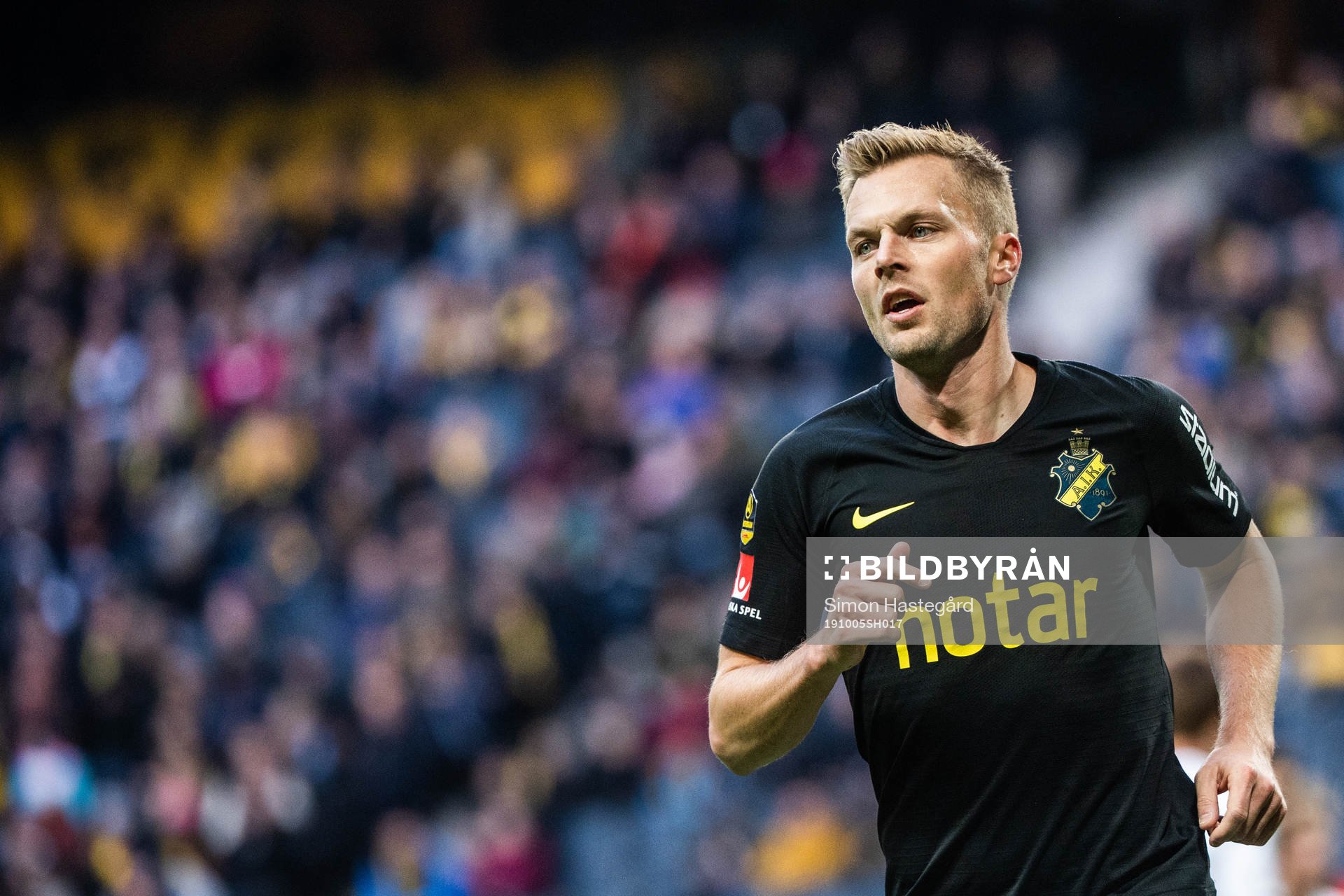 s Sebastian Larsson
