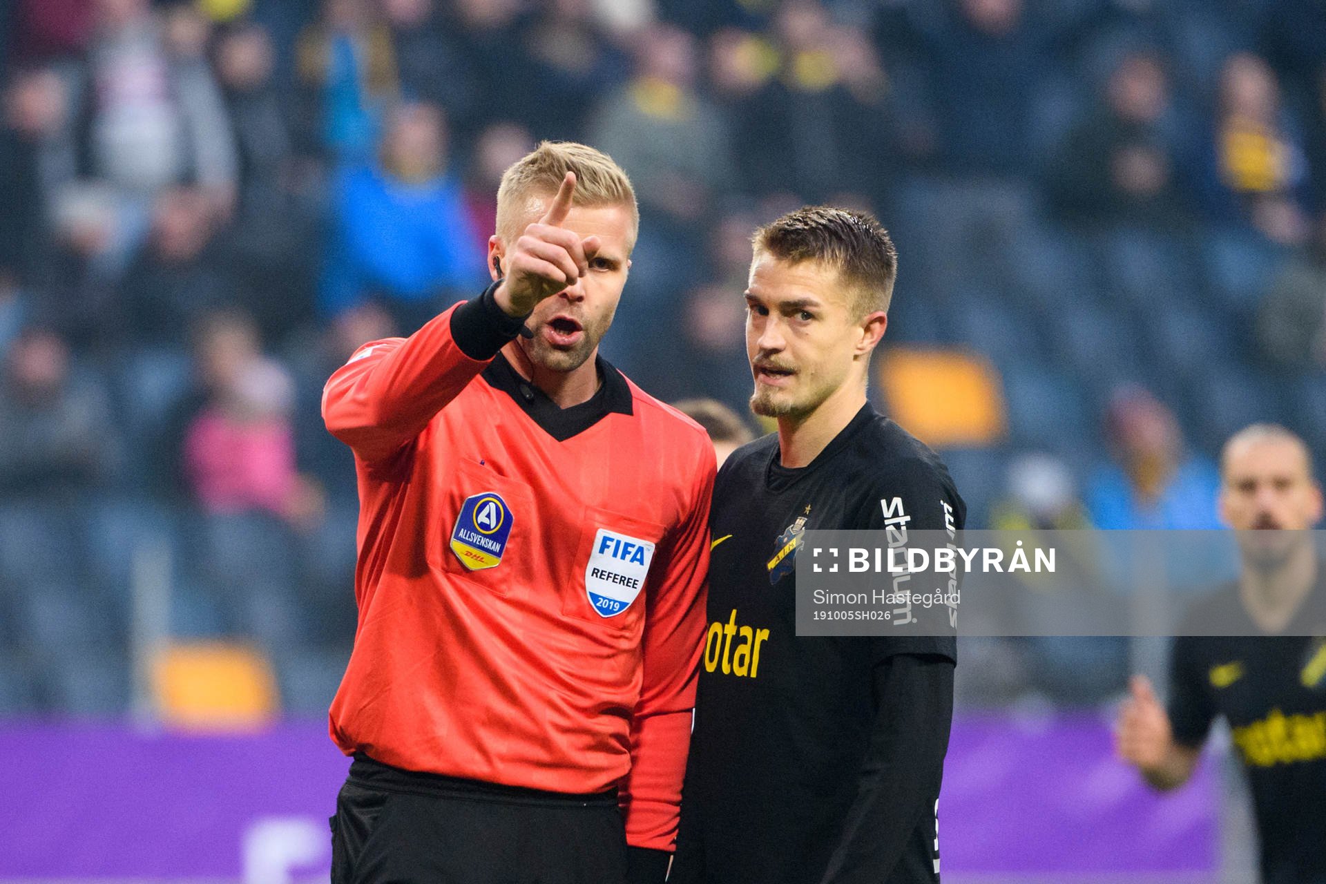 Domare Glenn Nyberg i samtal med Rasmus Lindkvist