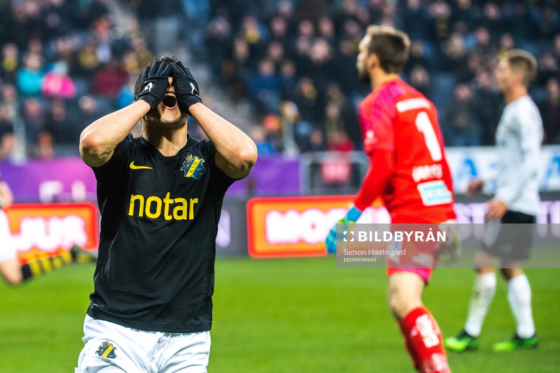 s Tarik Elyounoussi deppar