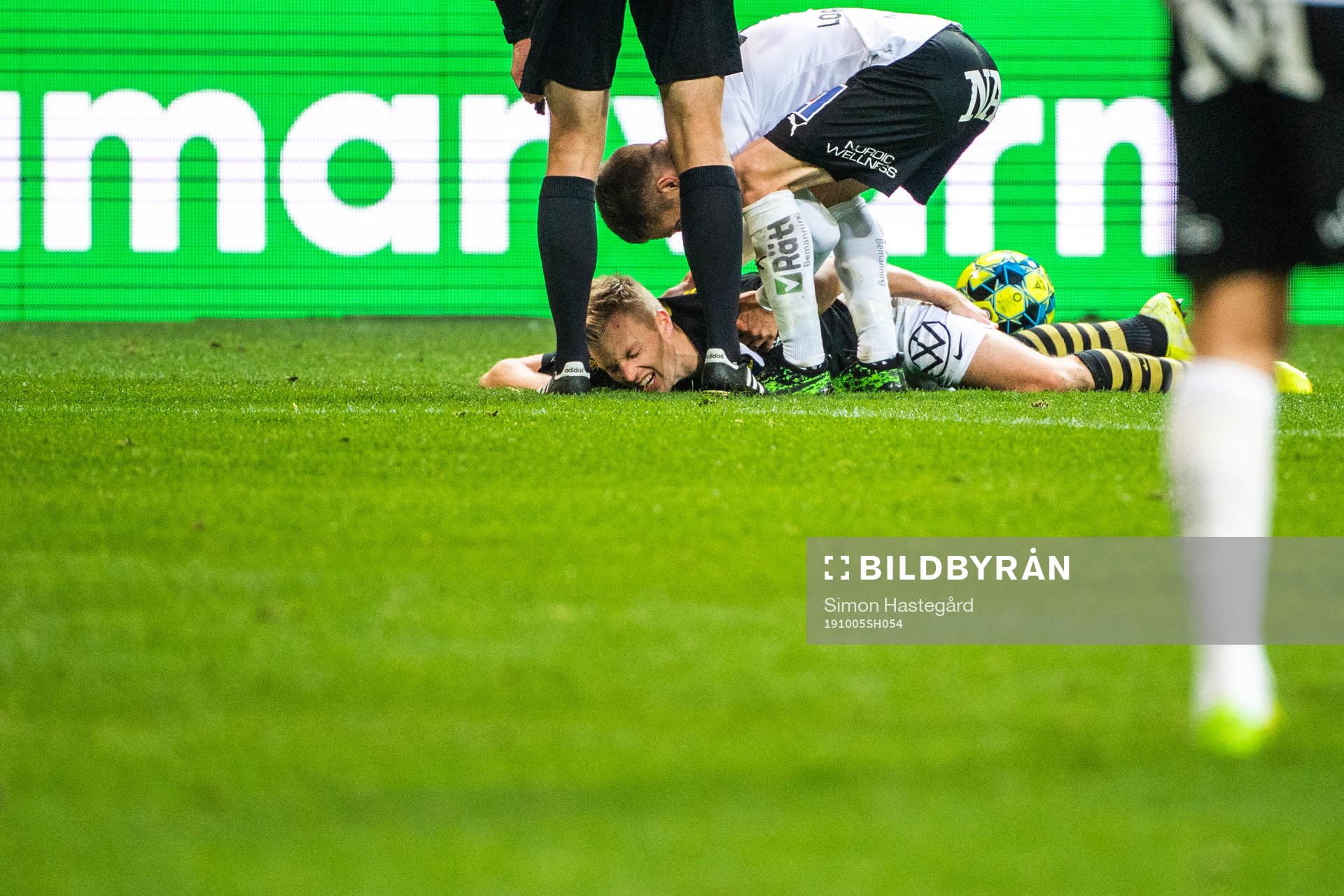 s Sebastian Larsson har ont