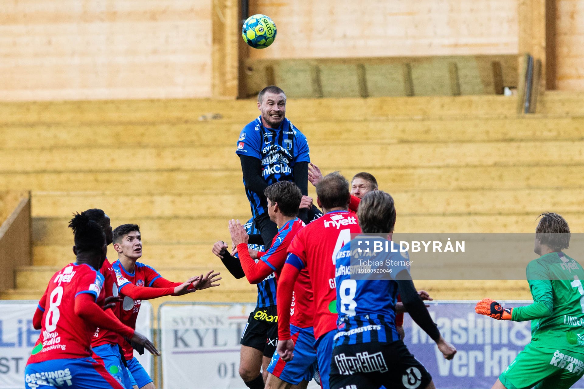 Sirius Daniel Jarl vid en hörna