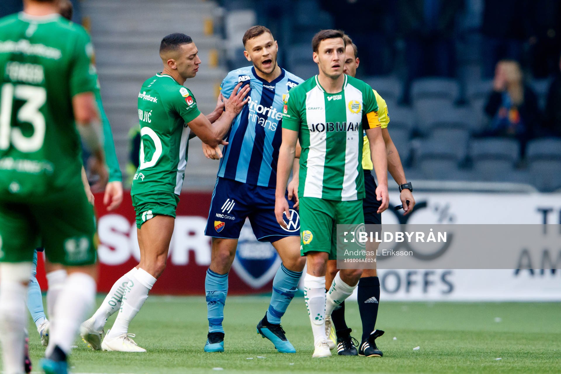 Hammarbys Nikola Djurdjic och Jeppe Andersen i en situation