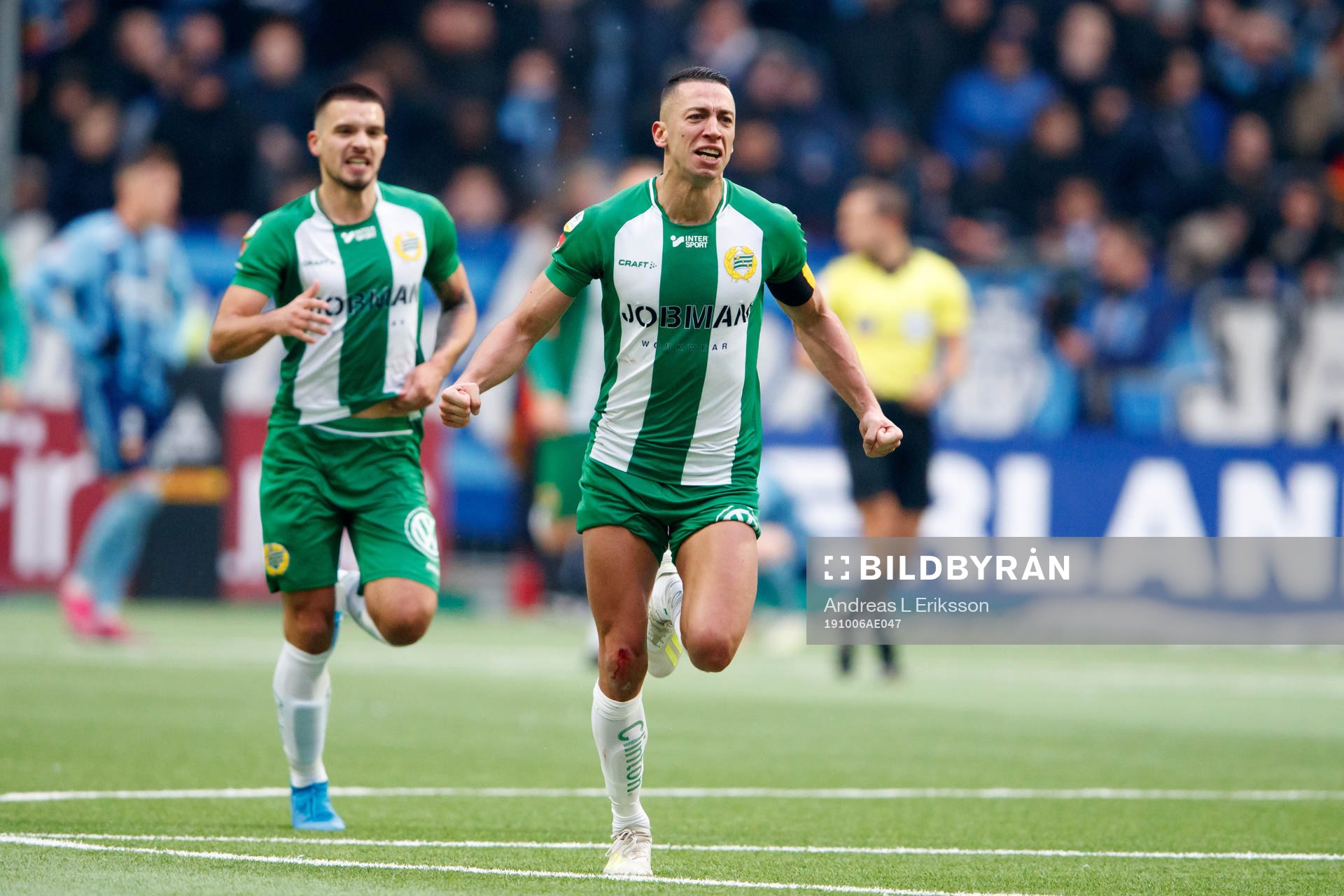 Hammarbys Vladimir Rodic och Nikola Djurdjic jublar