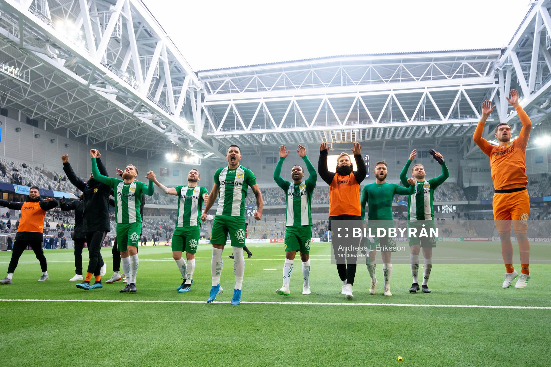 Hammarbys spelare jublar