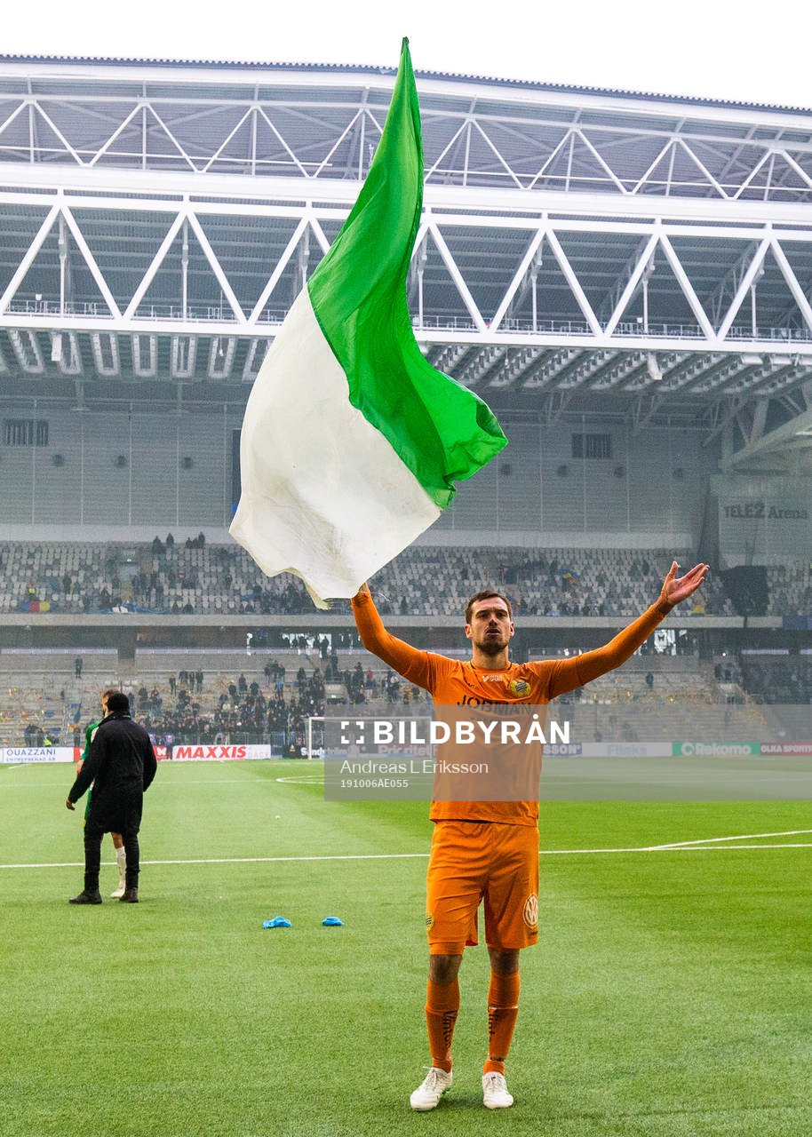 Hammarbys målvakt Davor Blazevic jublar