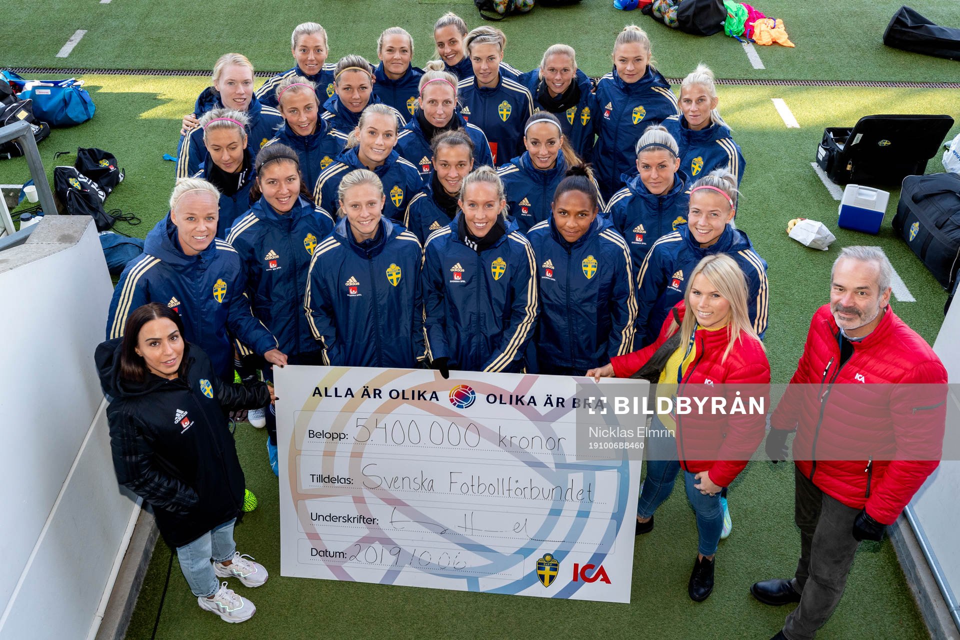 Alla Olika-projekt priset delades ut innan träning med det