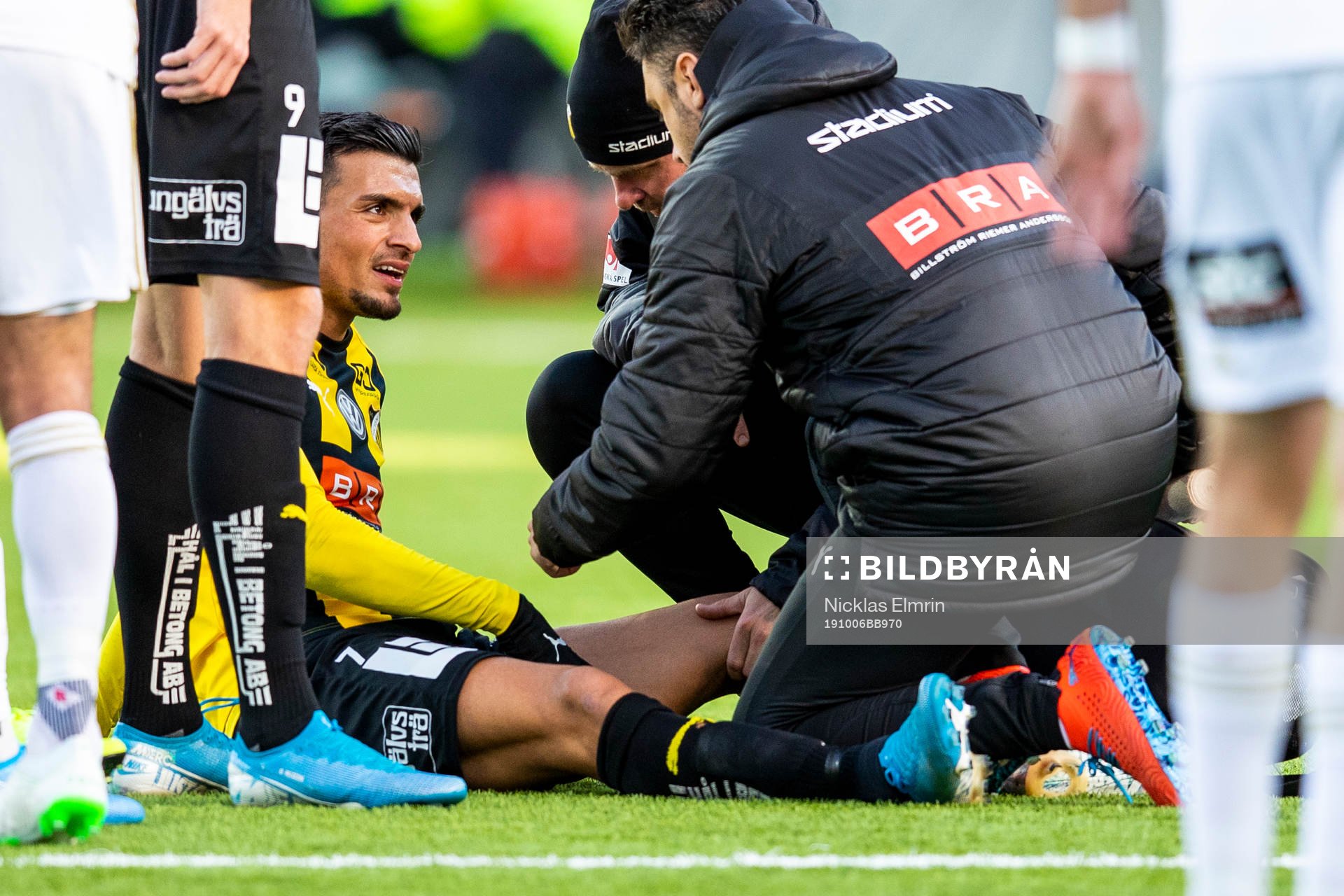 Häckens Mervan Celik utgick skadad