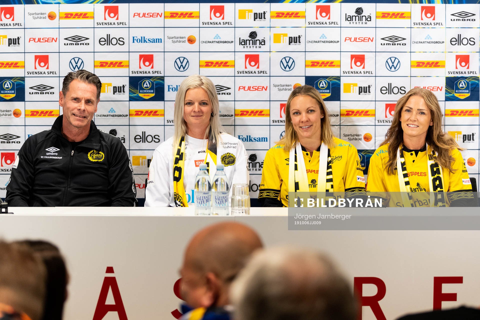 Damlagets tränare 2020 tränare Joakim Carlsson, Sandra