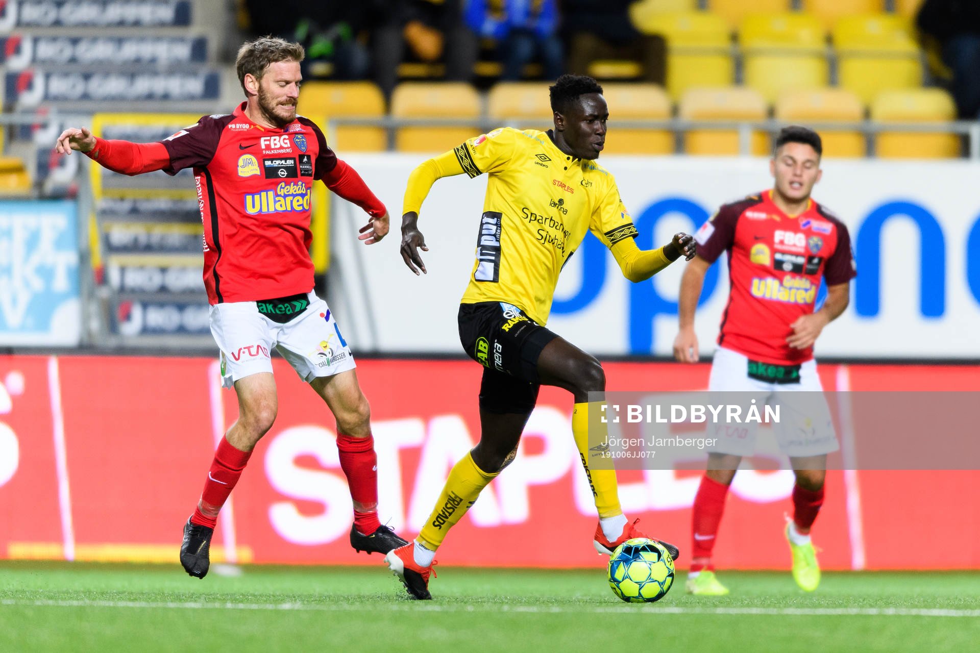 Elfsborgs Joseph Okumu och Falkenbergs Karl Söderström