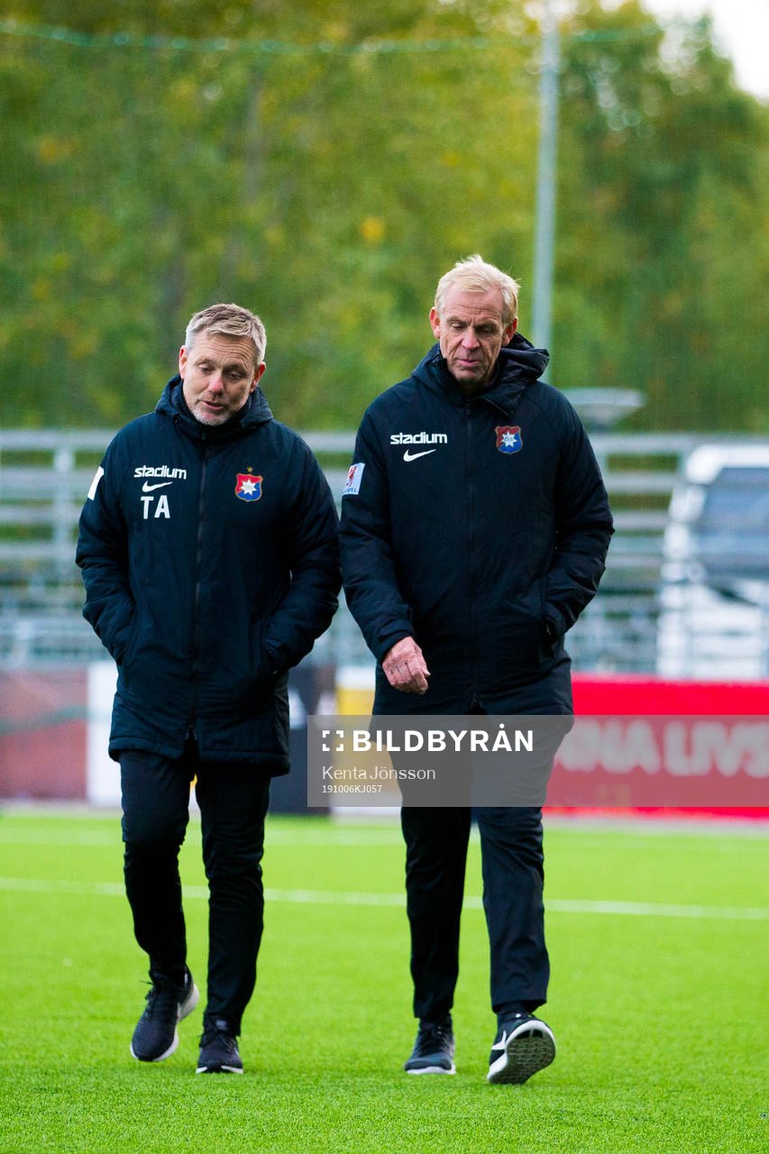Örgrytes tränare Thomas Askebrand och assisterande